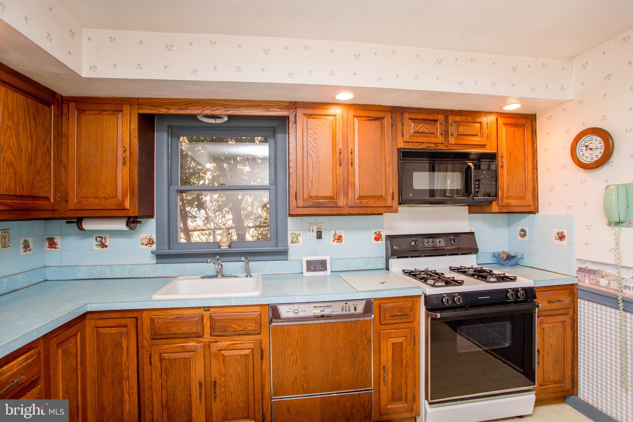 WILLOW MANOR - Residential