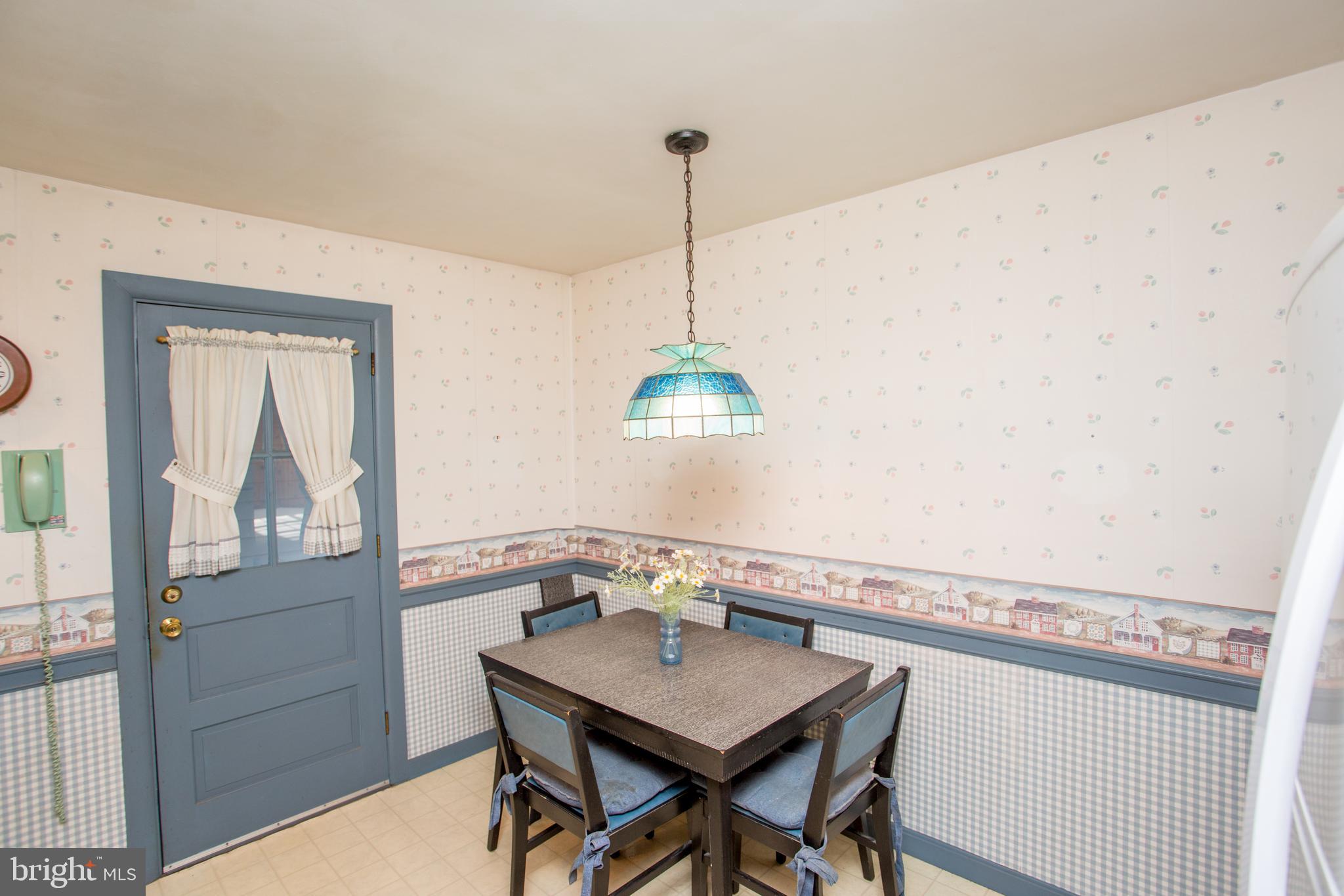 WILLOW MANOR - Residential