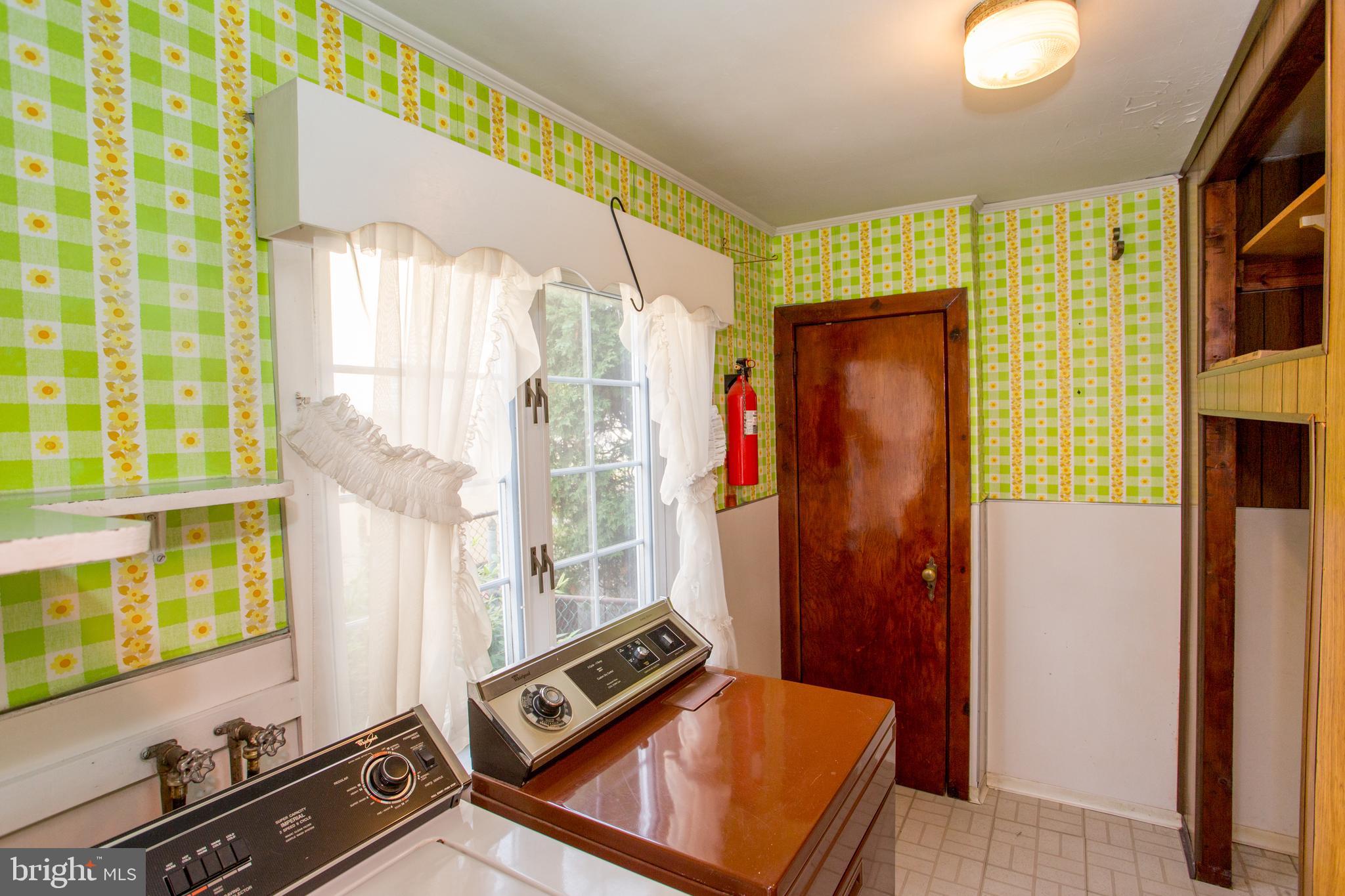 WILLOW MANOR - Residential