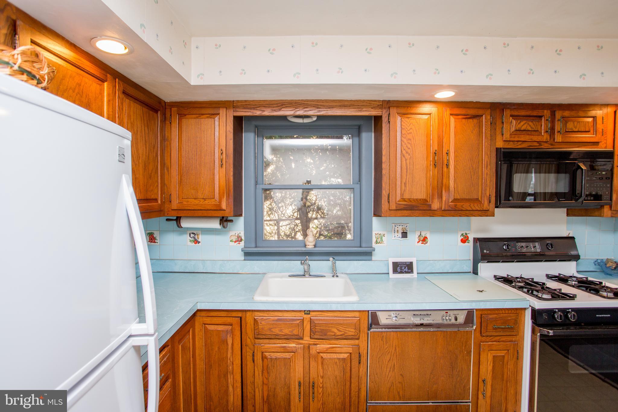 WILLOW MANOR - Residential