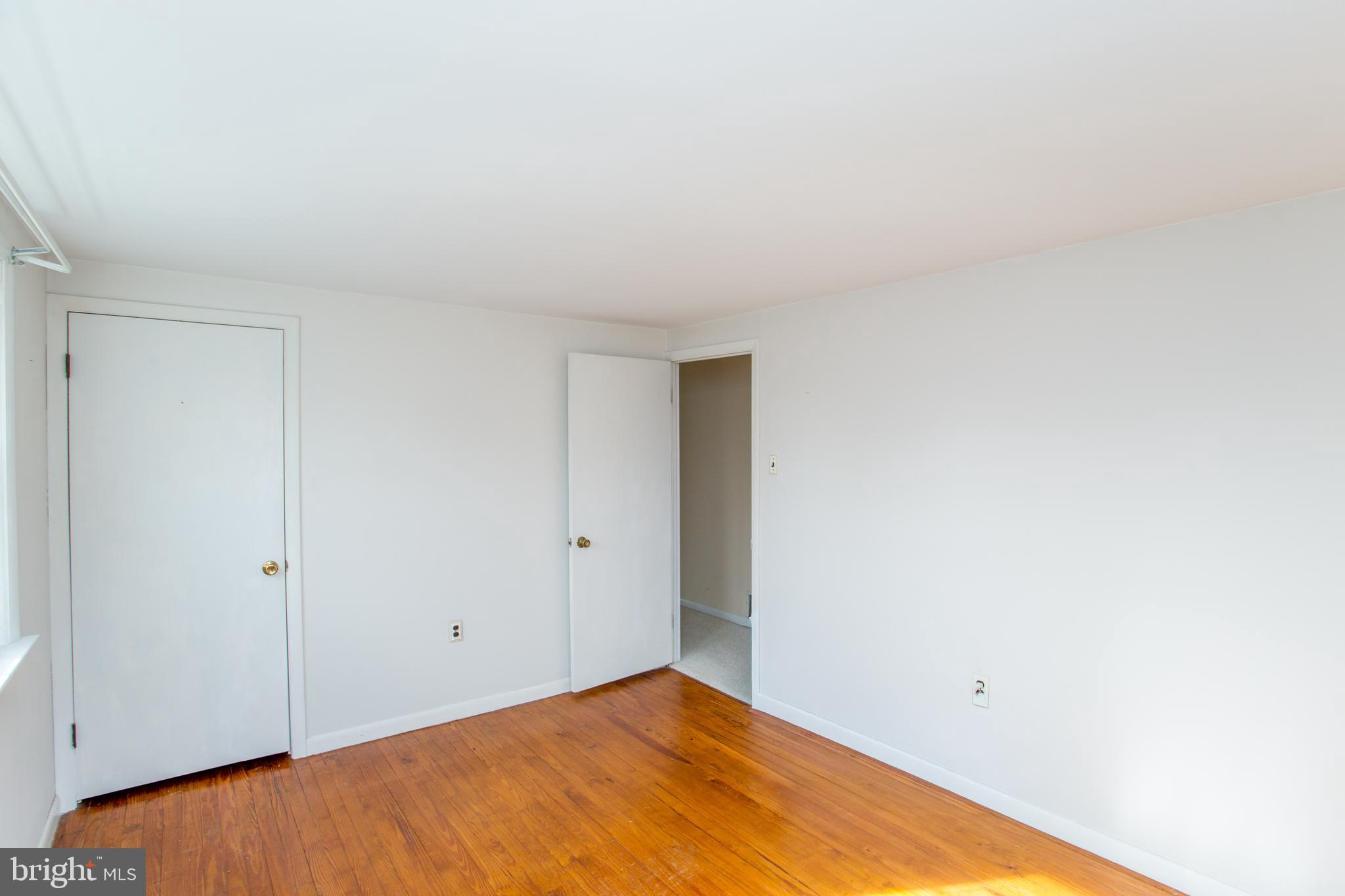 WILLOW MANOR - Residential