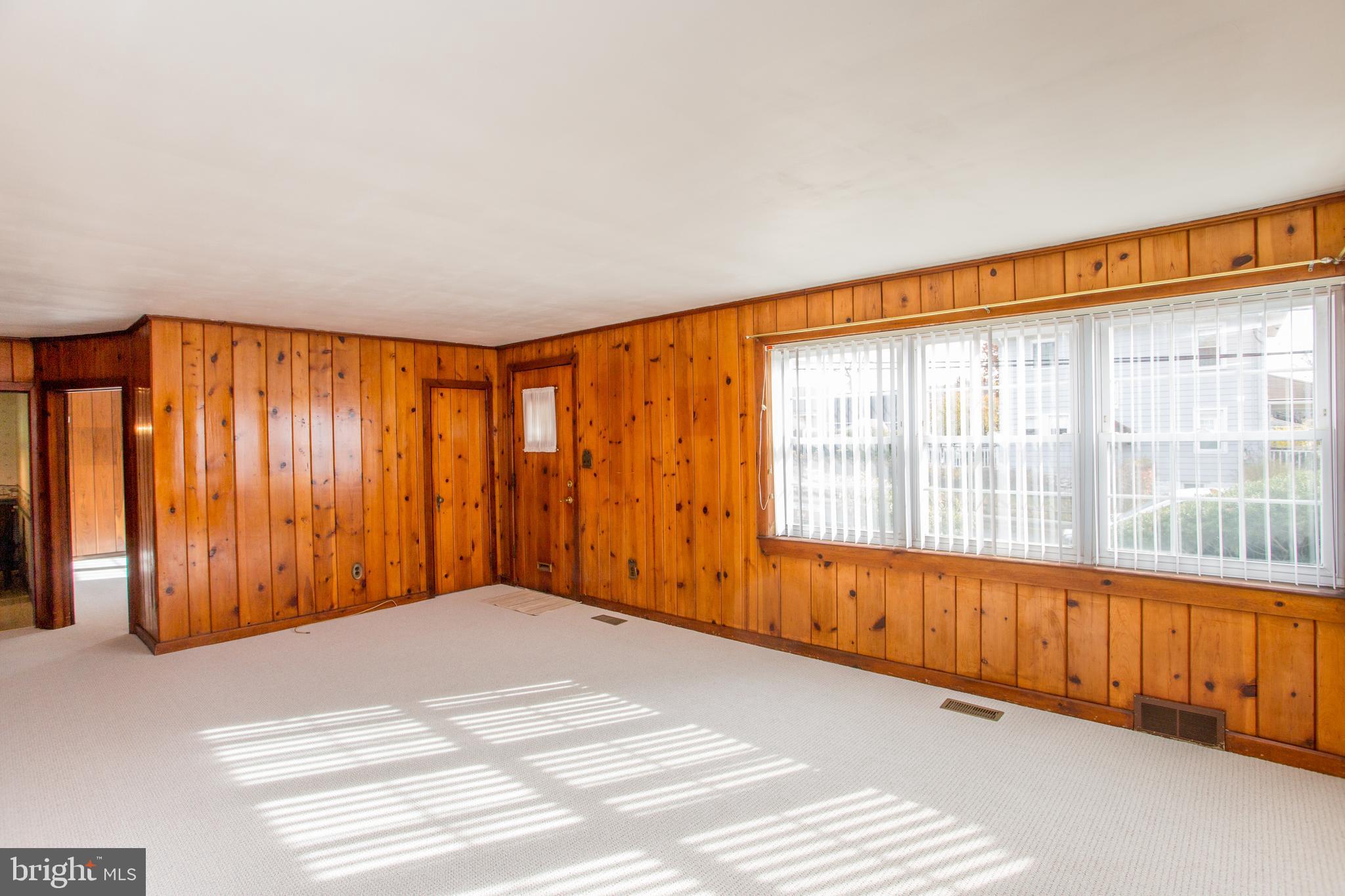 WILLOW MANOR - Residential