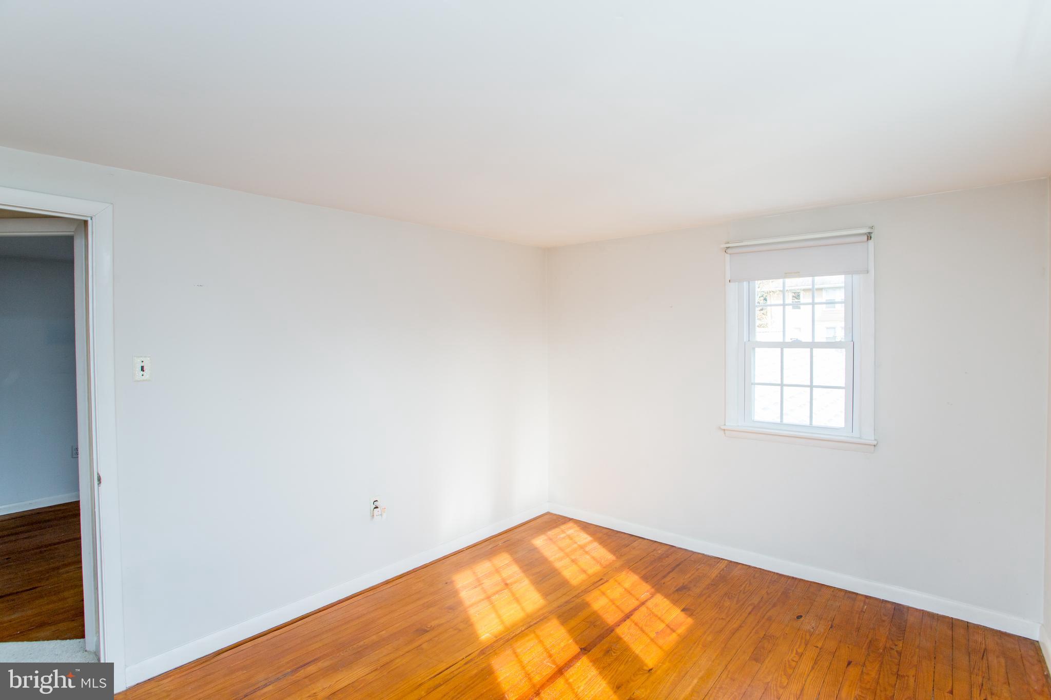 WILLOW MANOR - Residential