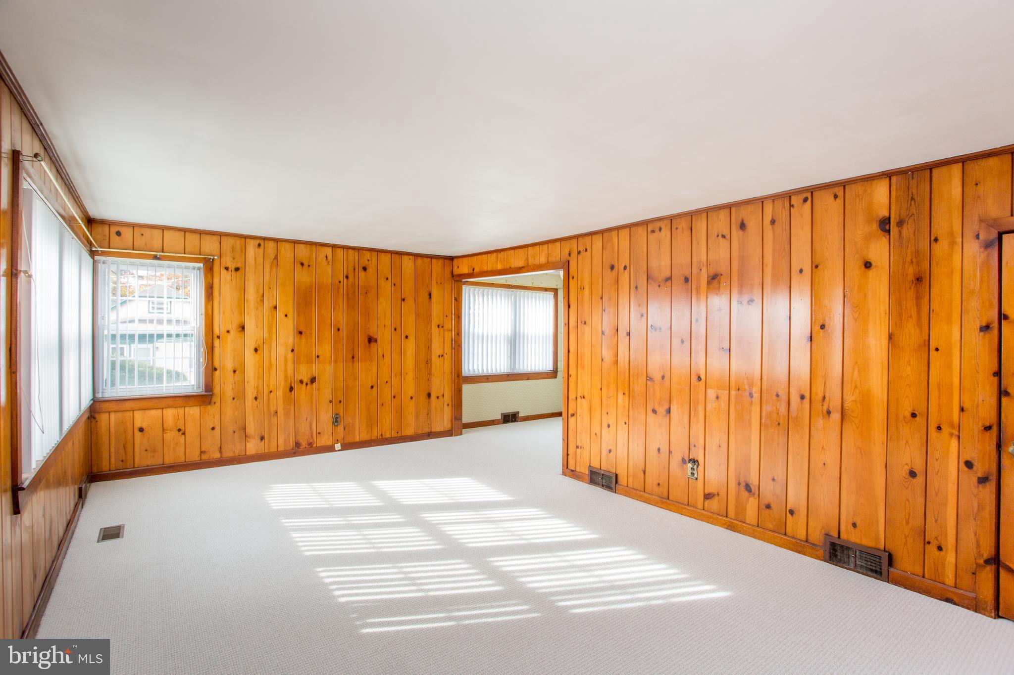 WILLOW MANOR - Residential