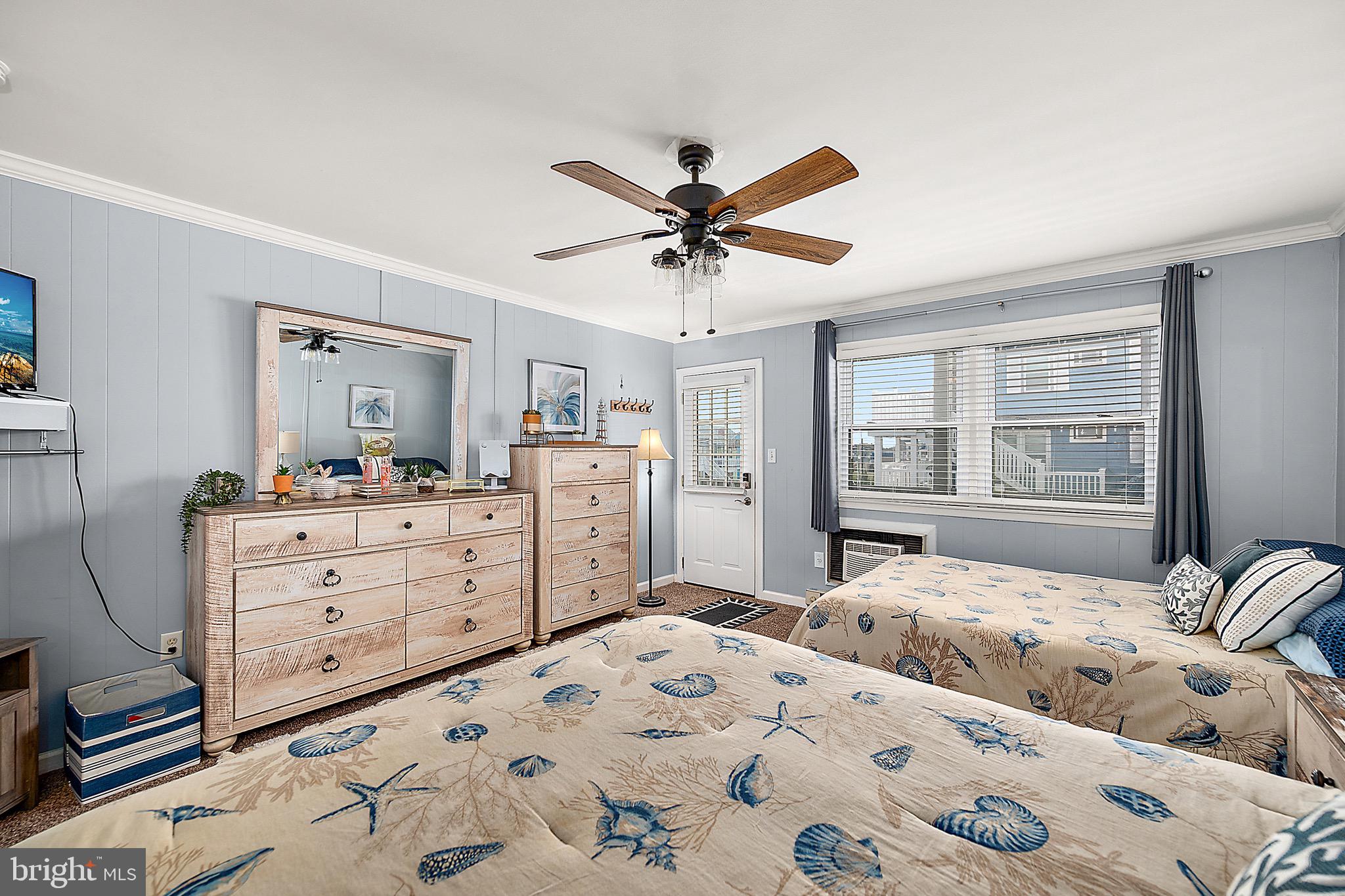 HITCHENS & TRIMPER - Residential