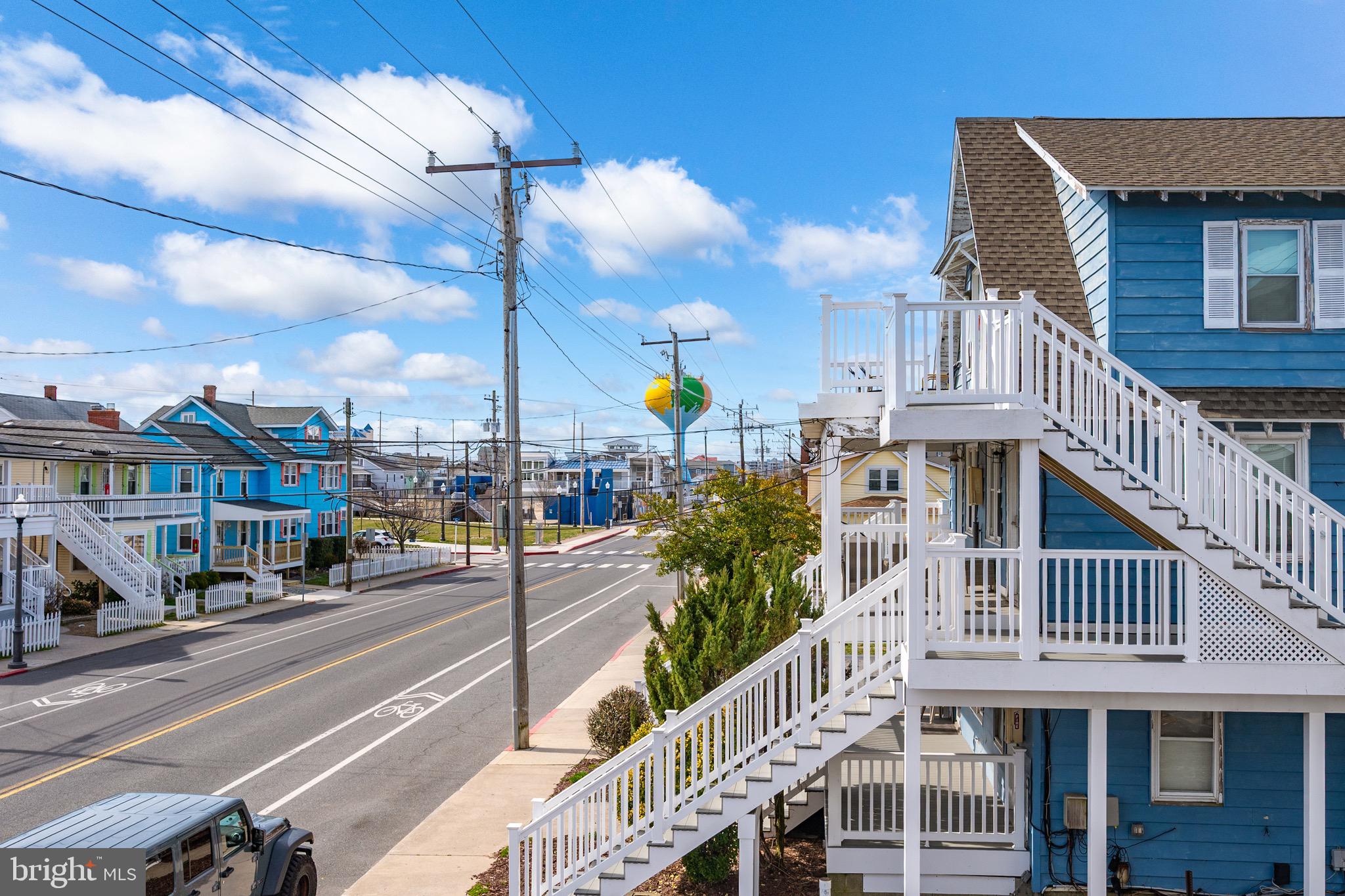 HITCHENS & TRIMPER - Residential