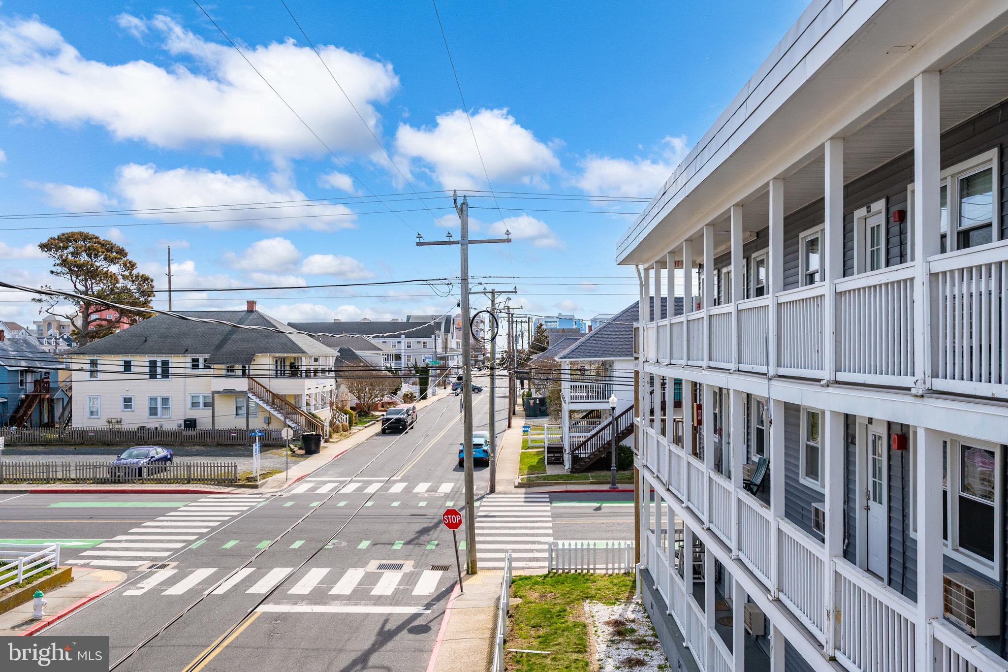 HITCHENS & TRIMPER - Residential