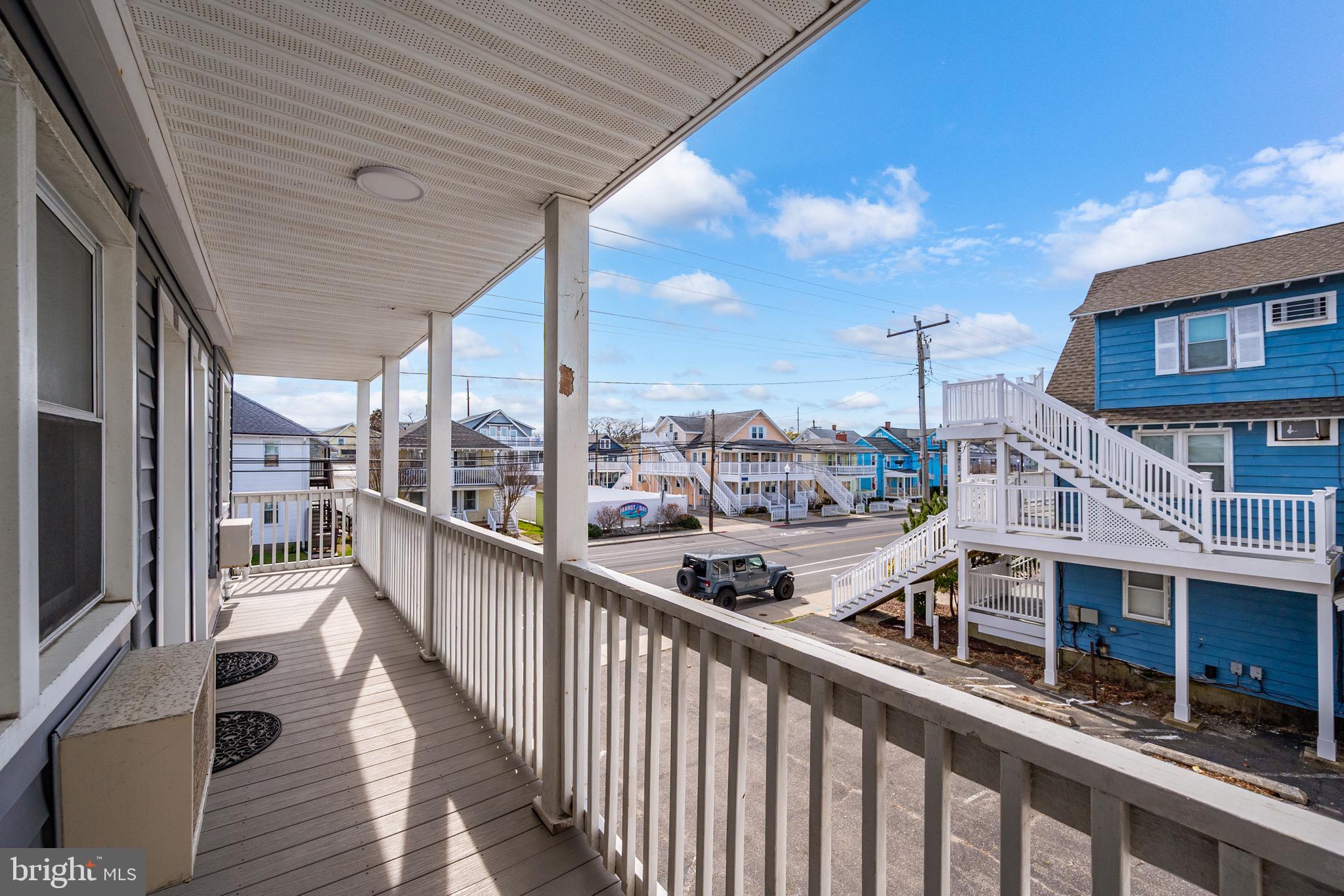 HITCHENS & TRIMPER - Residential