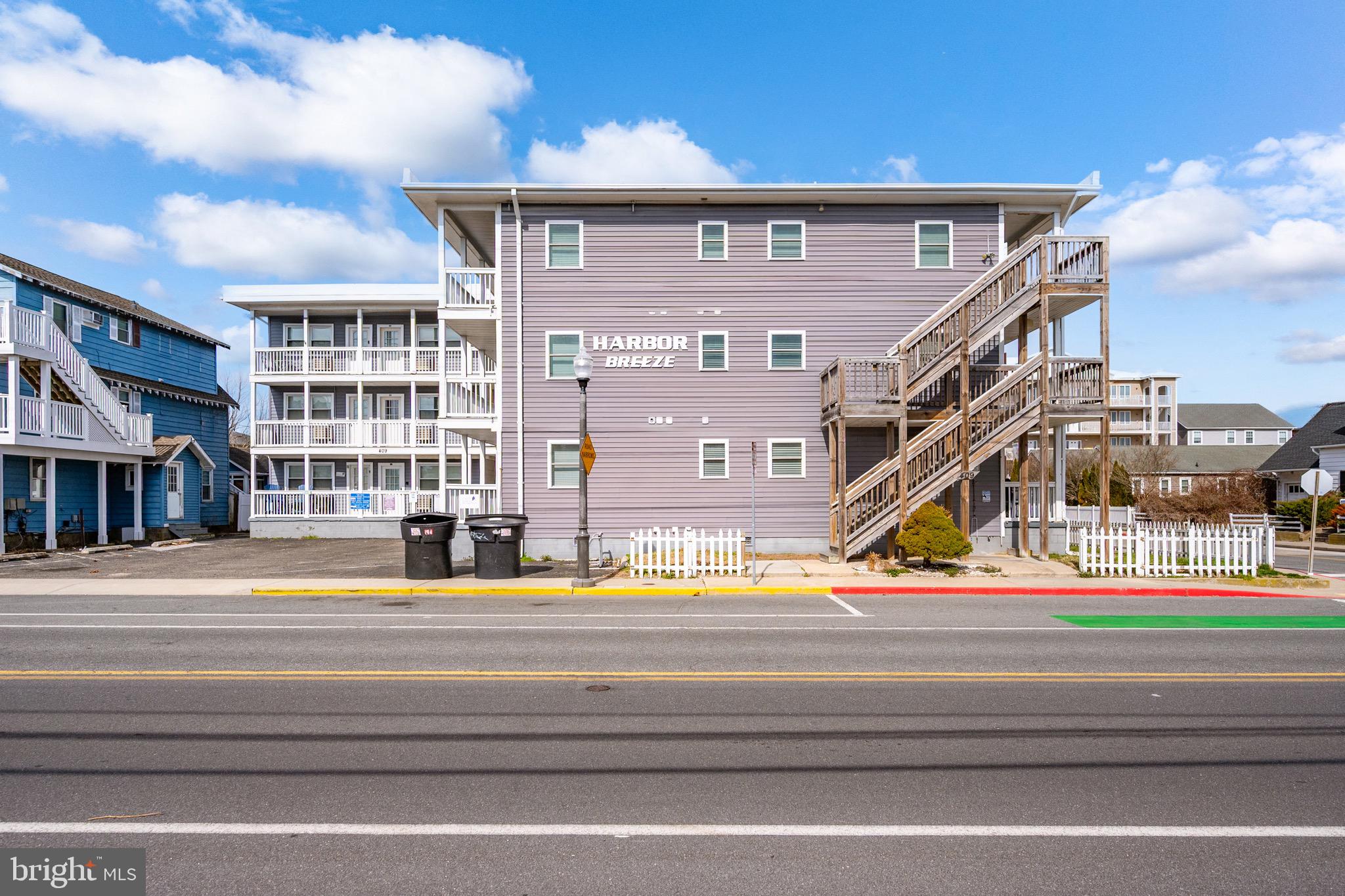 HITCHENS & TRIMPER - Residential