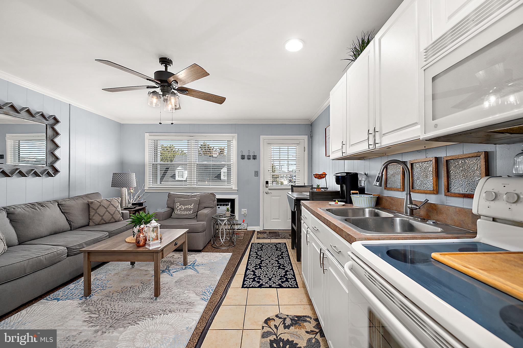 HITCHENS & TRIMPER - Residential