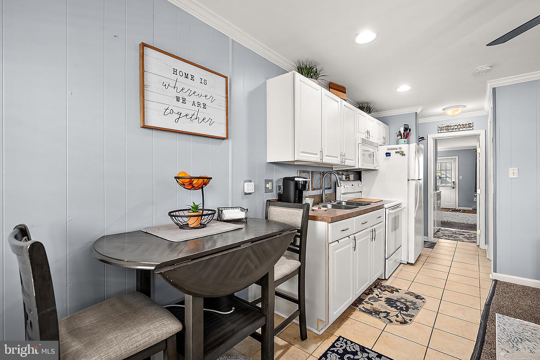 HITCHENS & TRIMPER - Residential