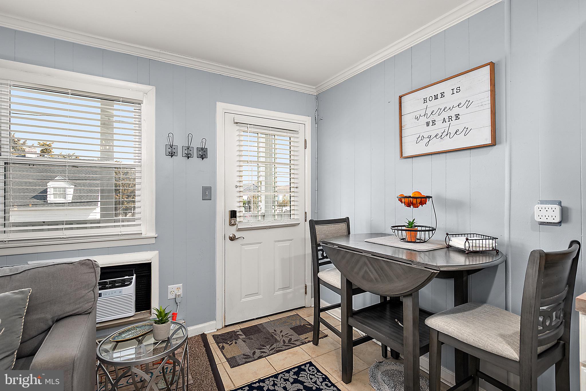 HITCHENS & TRIMPER - Residential