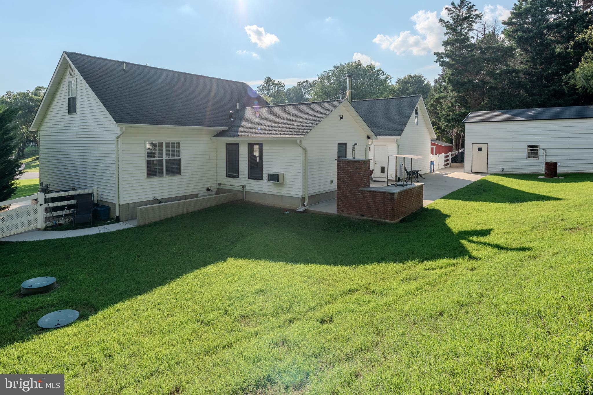 2150 CLEARVIEW DRIVE