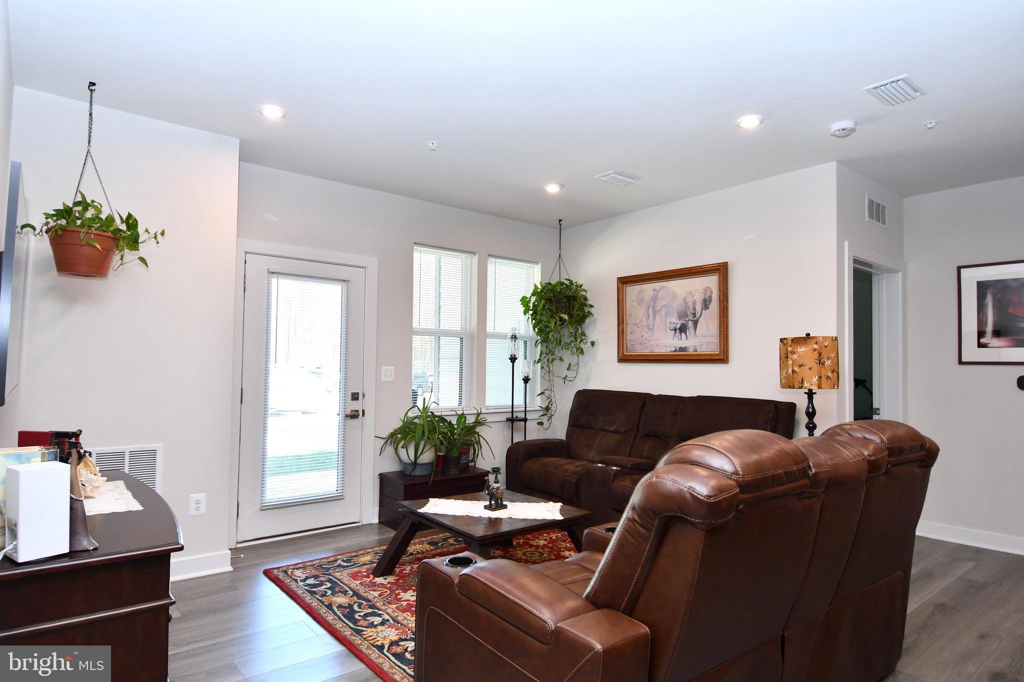 TURF VALLEY - Residential