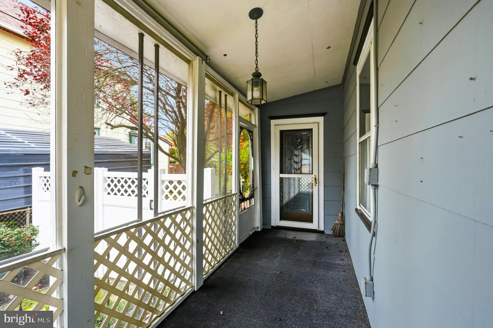 134 W CENTRAL AVENUE