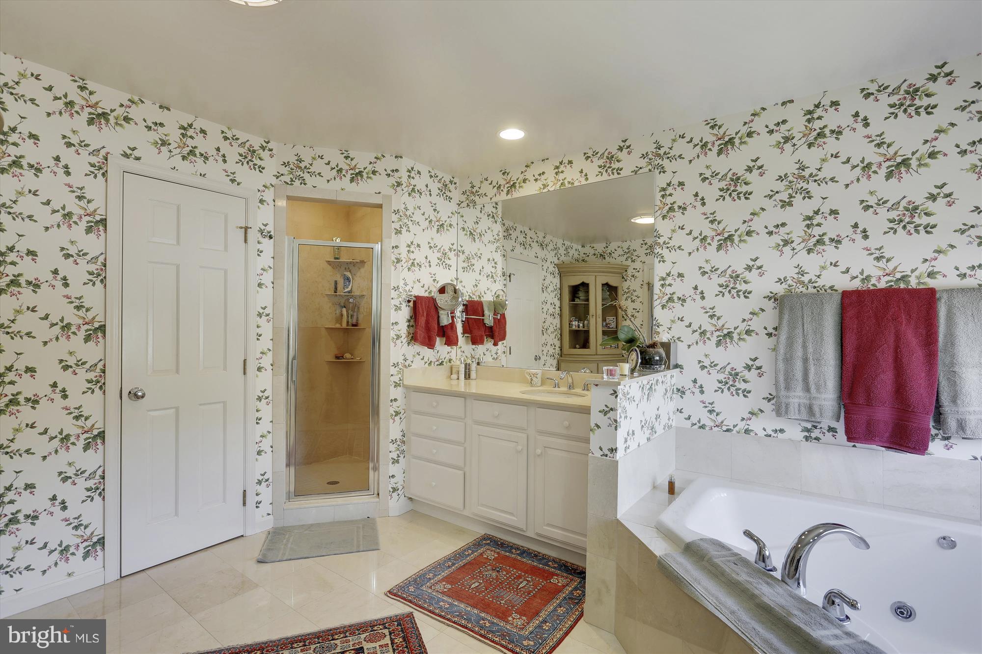 CHEVY CHASE GARDENS - Residential