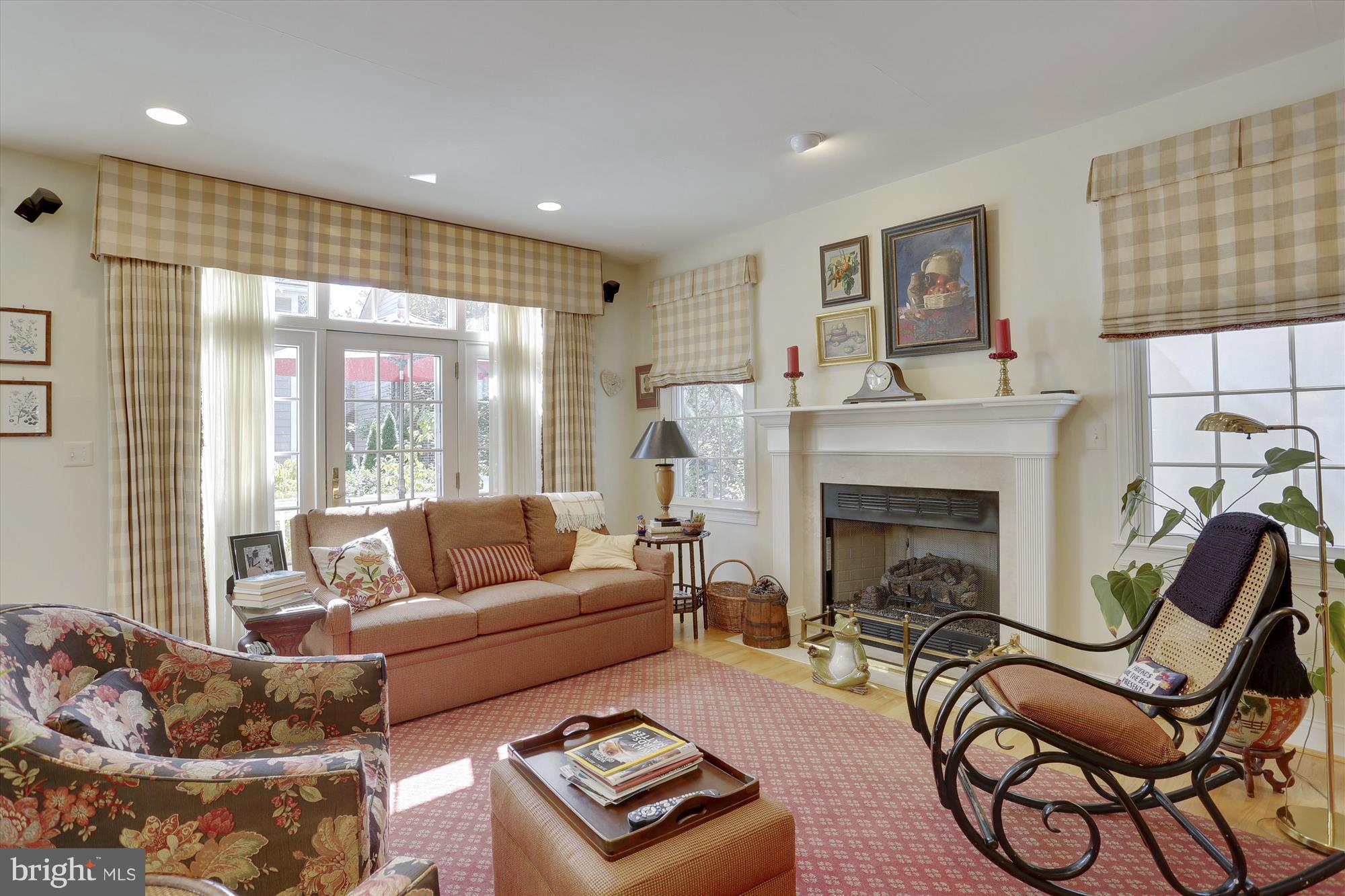 CHEVY CHASE GARDENS - Residential