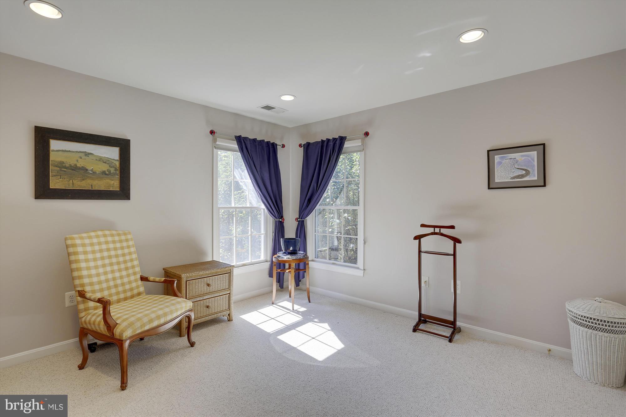 CHEVY CHASE GARDENS - Residential