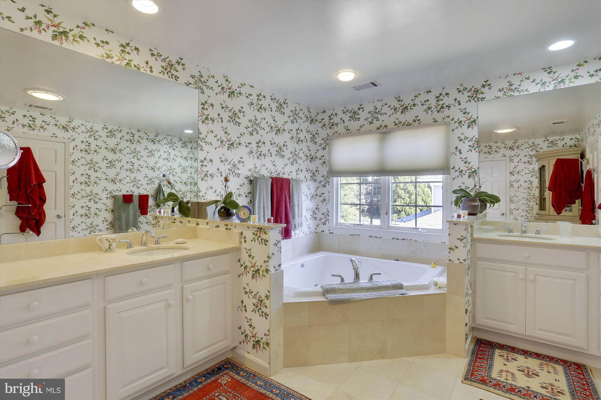 CHEVY CHASE GARDENS - Residential