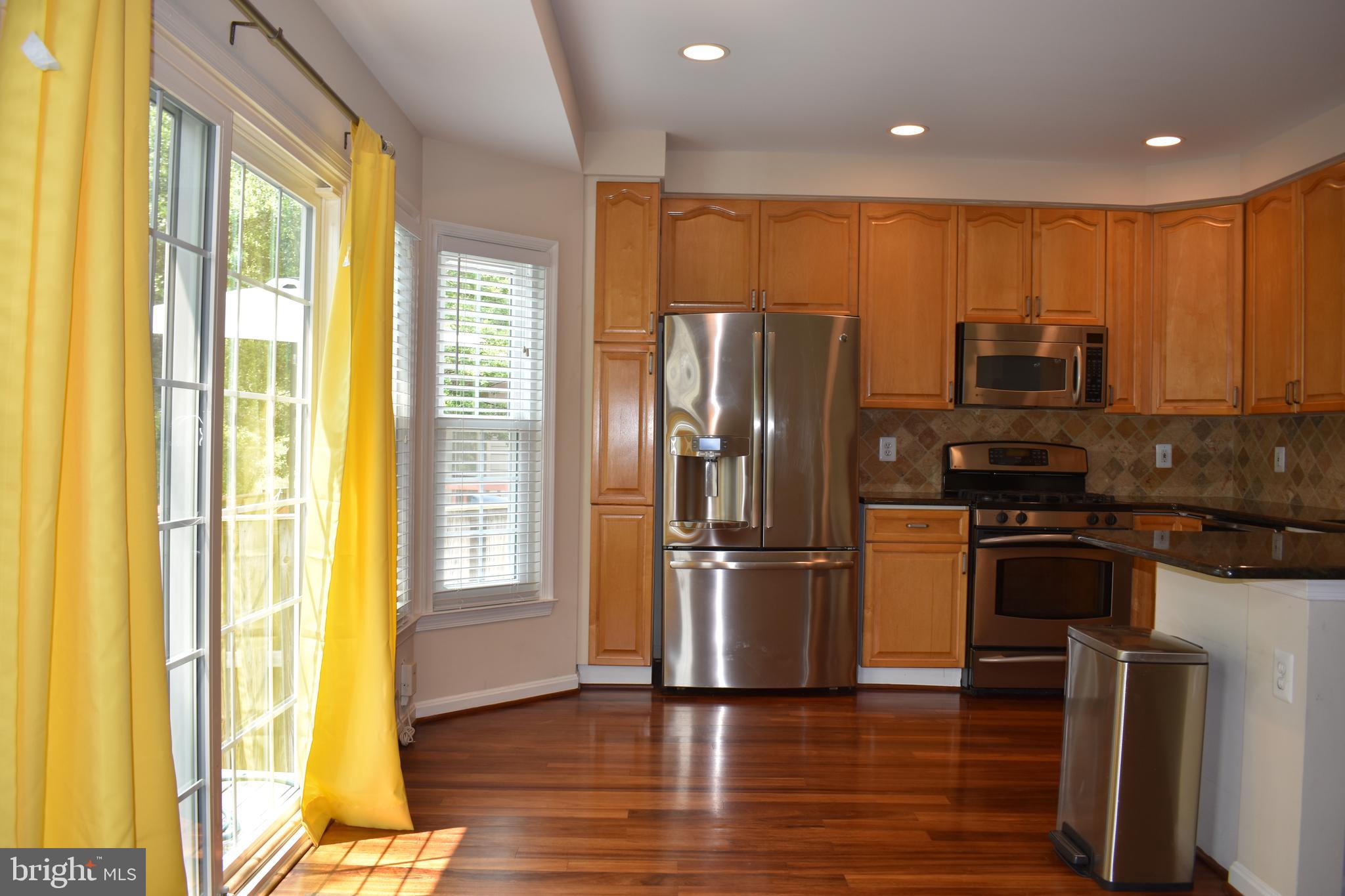 KINGSTOWNE - Residential Lease