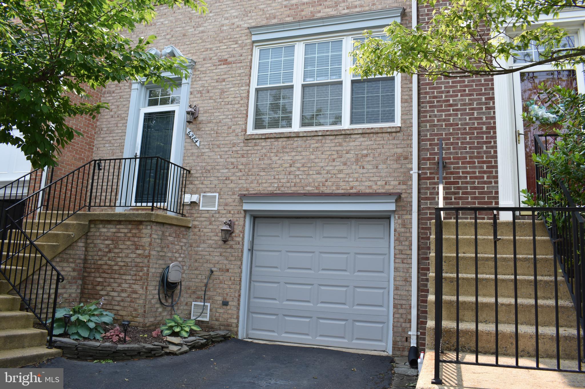 KINGSTOWNE - Residential Lease