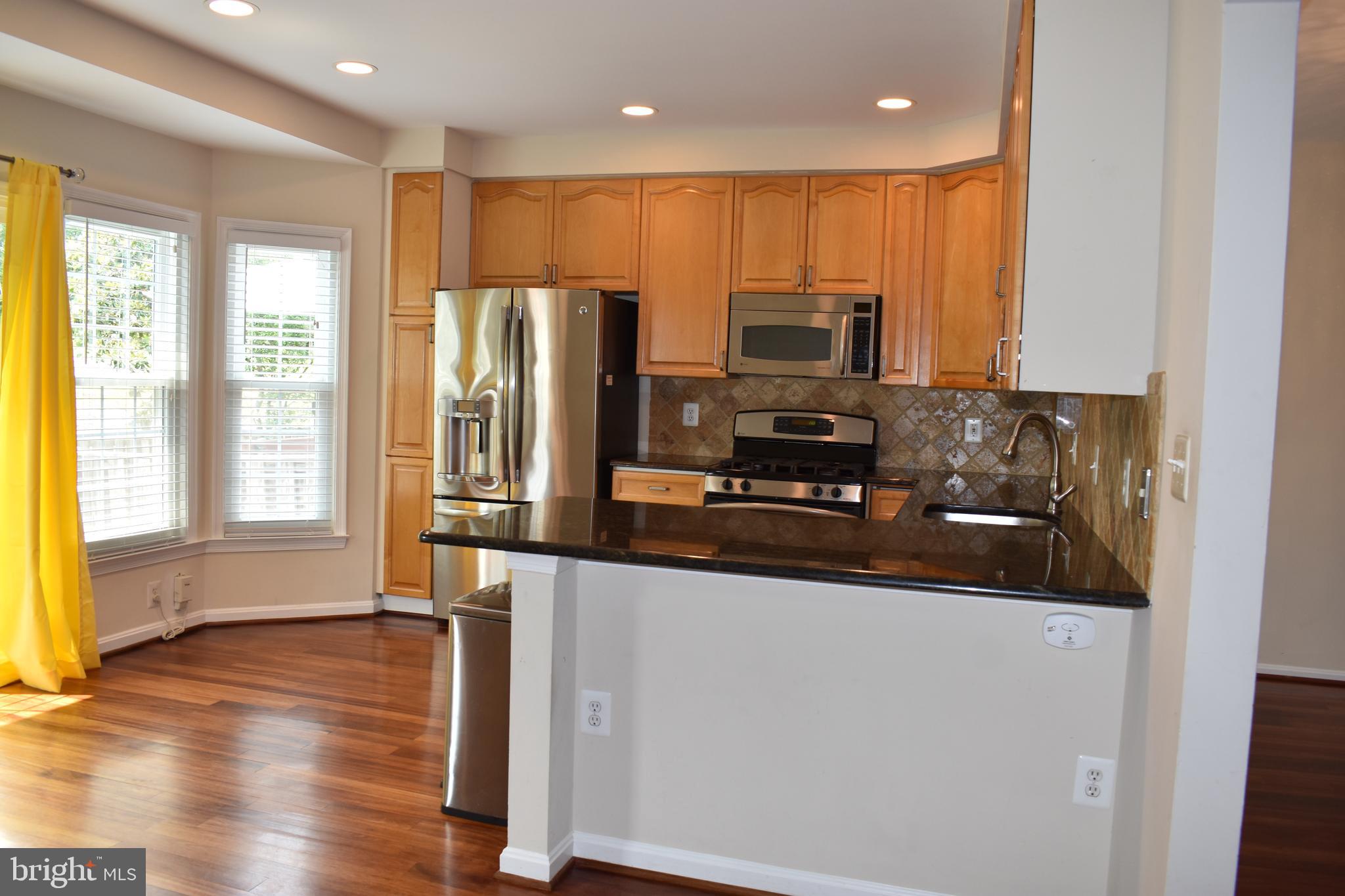 KINGSTOWNE - Residential Lease