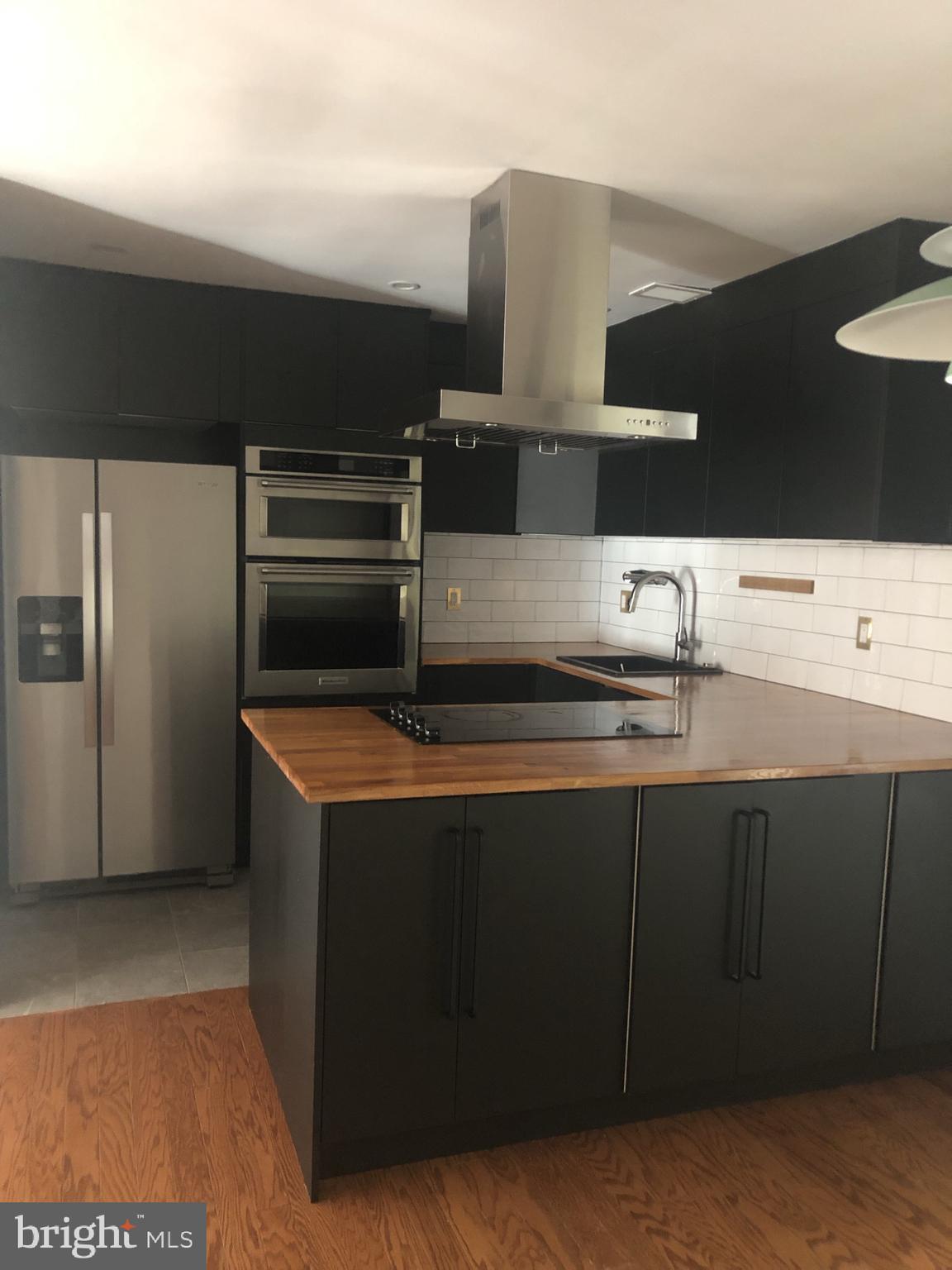 RESTON - Residential Lease