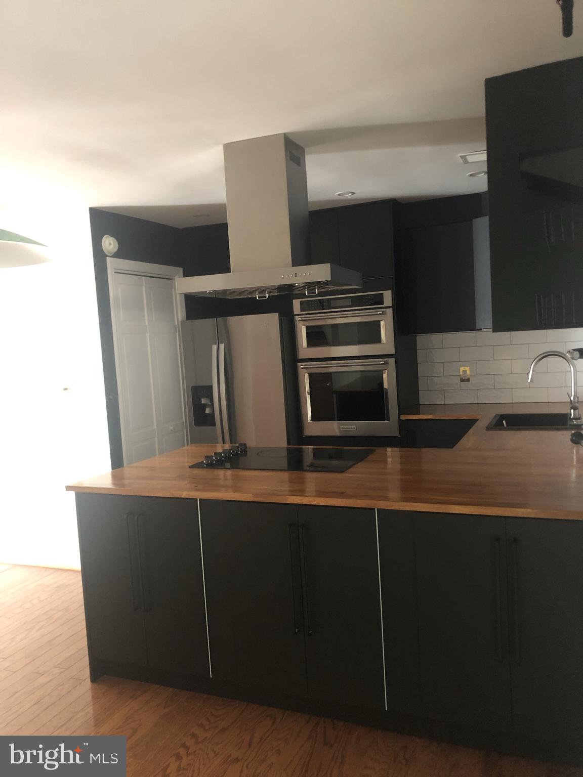 RESTON - Residential Lease