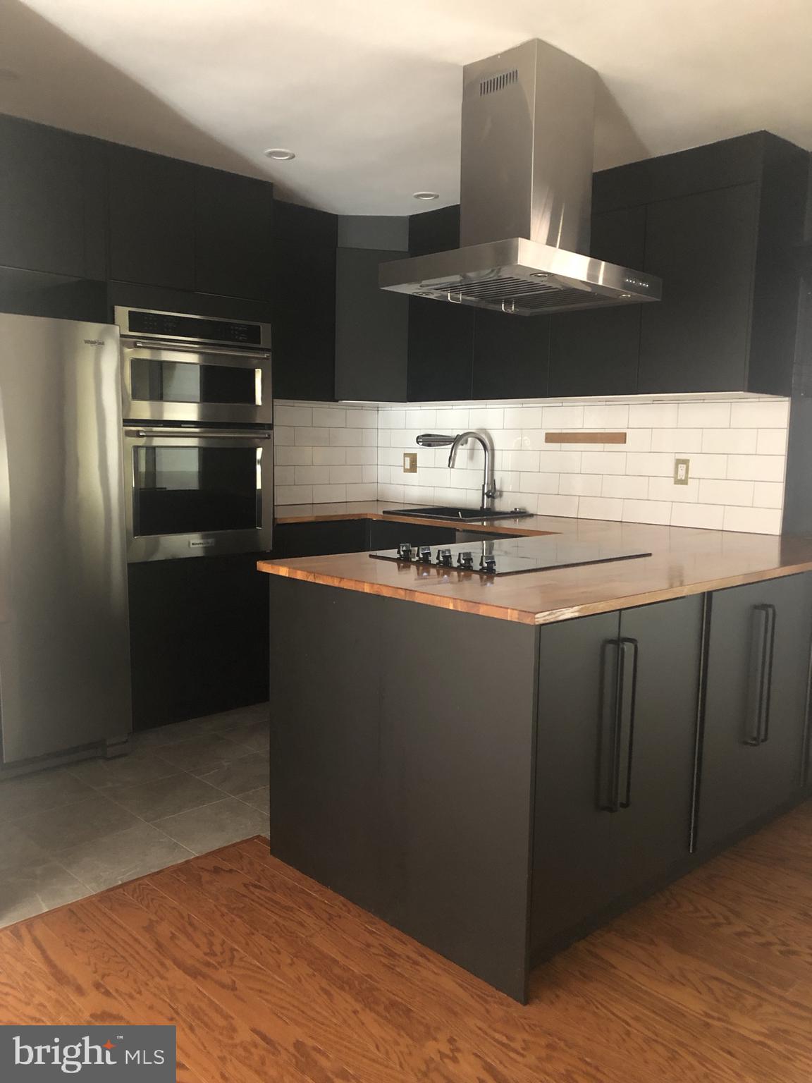 RESTON - Residential Lease