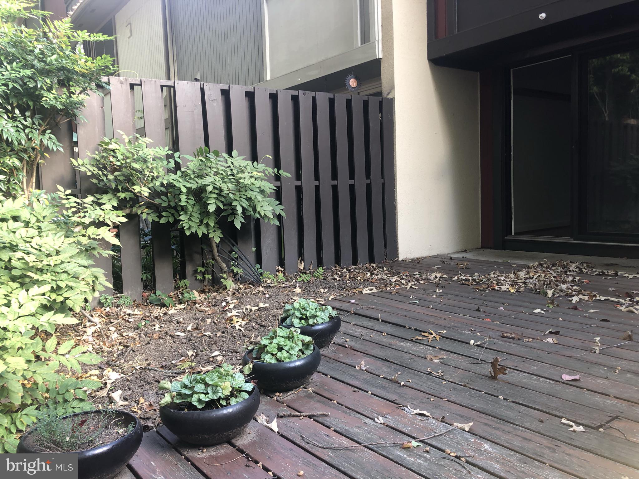 RESTON - Residential Lease