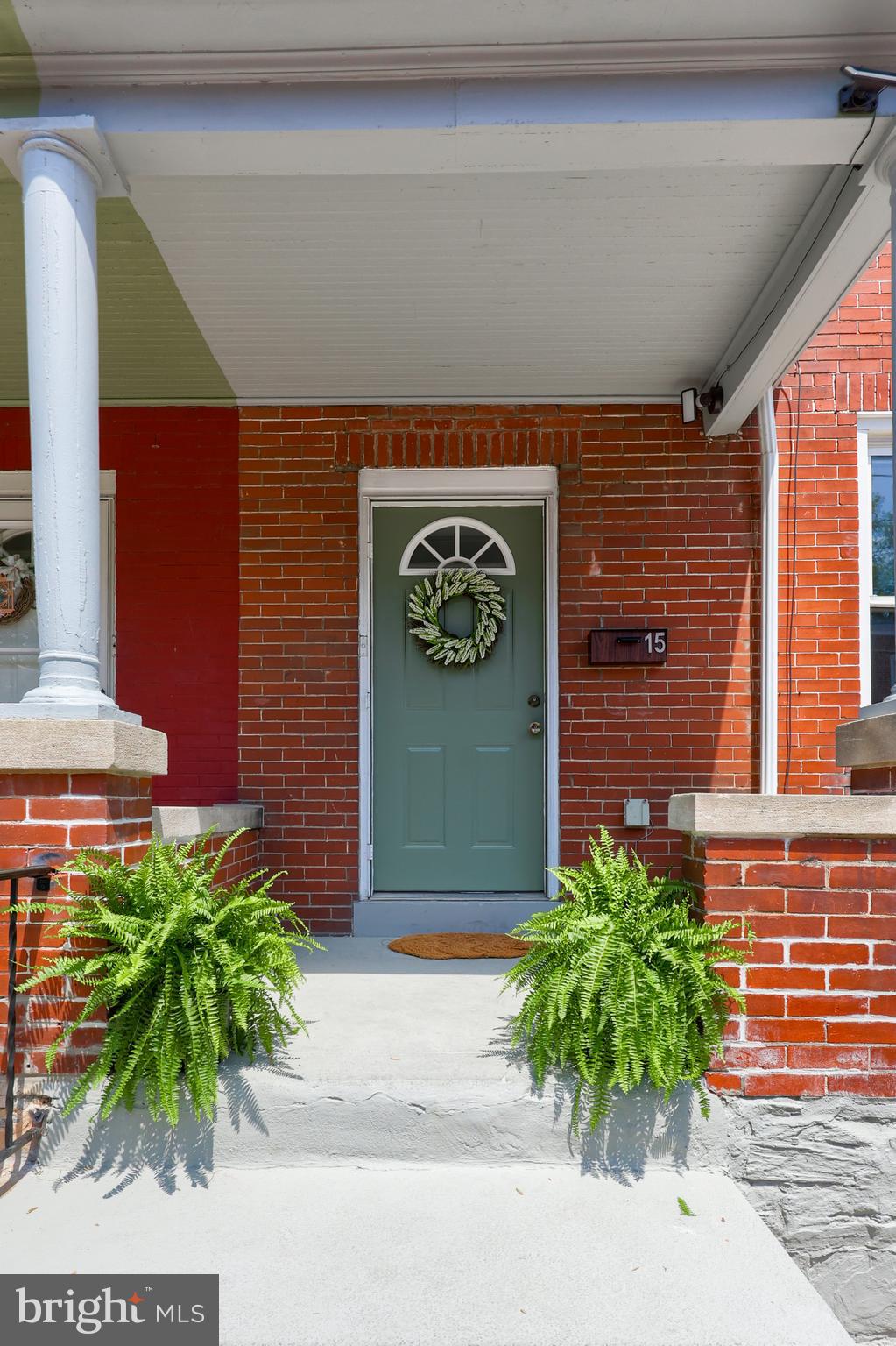 15 E FILBERT STREET