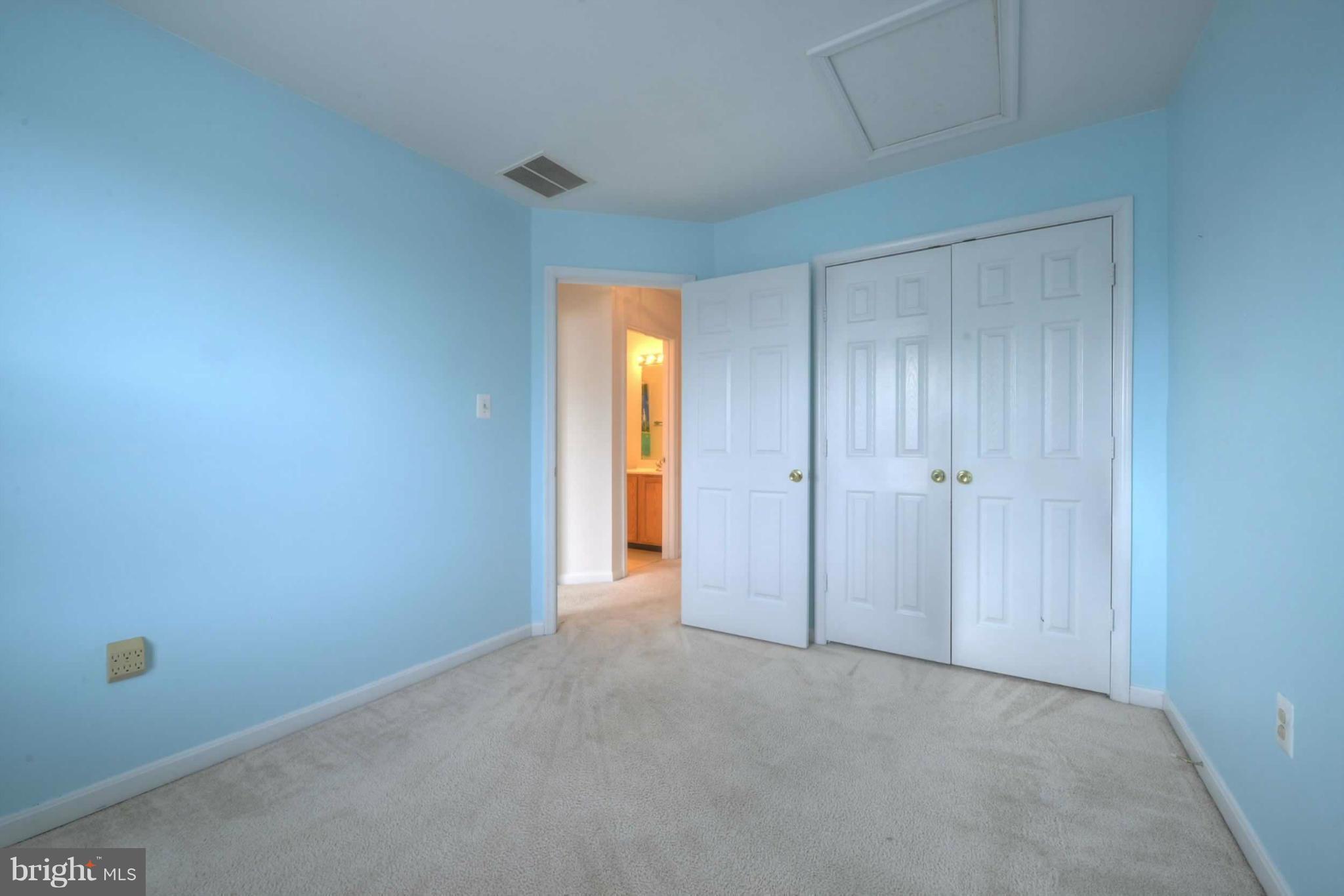 CENTRE RIDGE LAND BAY - Residential