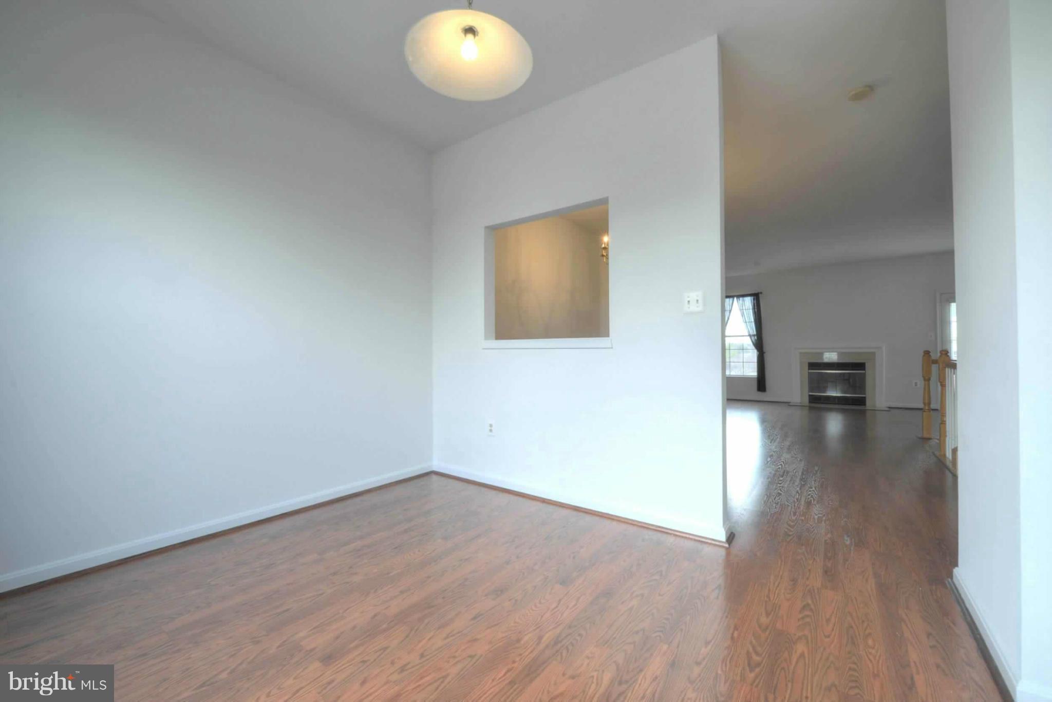 CENTRE RIDGE LAND BAY - Residential