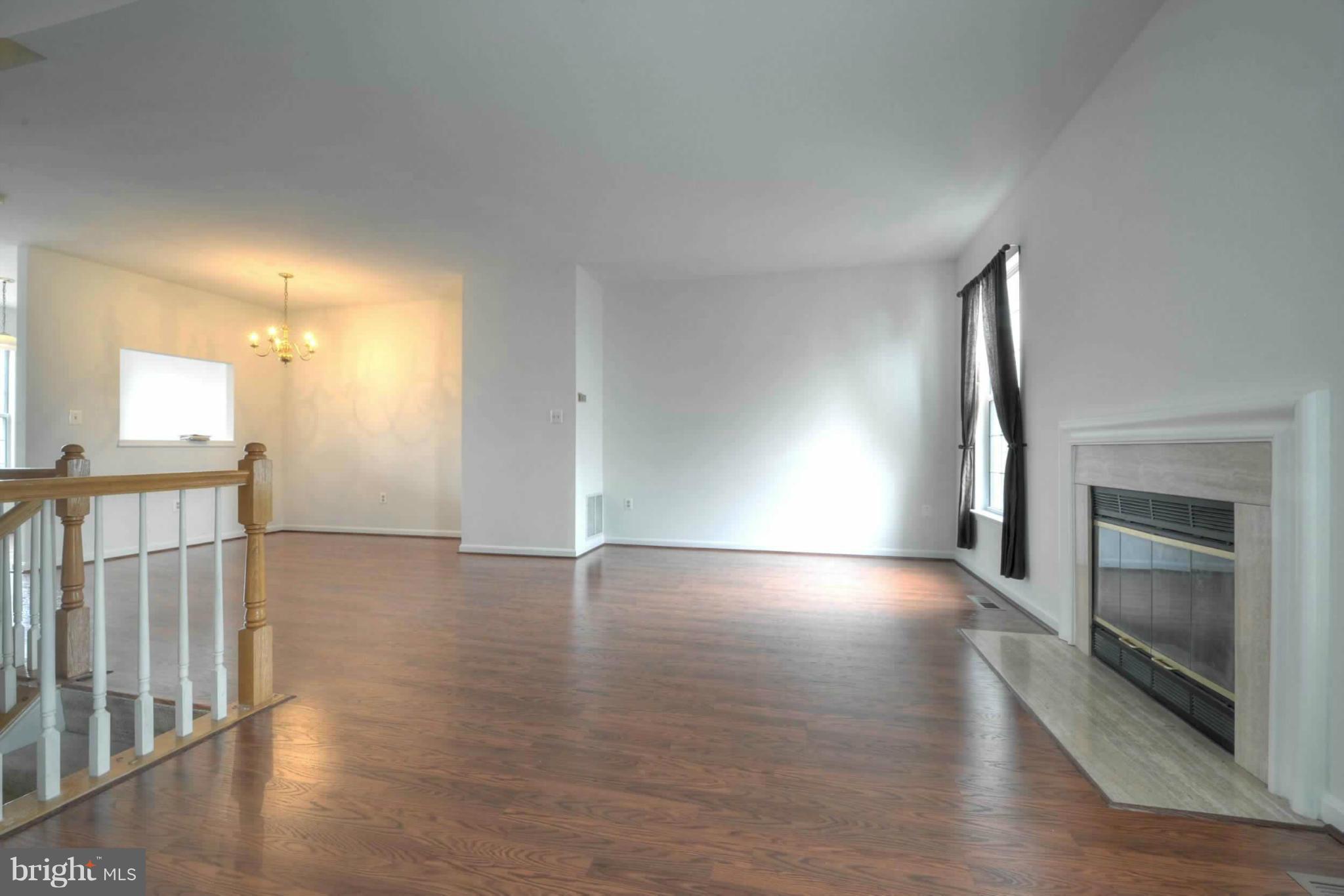 CENTRE RIDGE LAND BAY - Residential