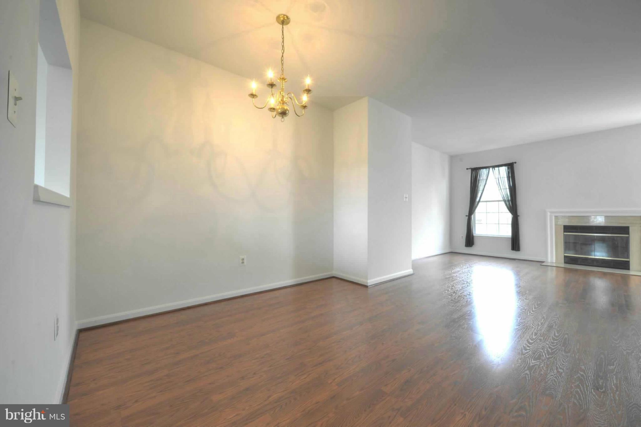 CENTRE RIDGE LAND BAY - Residential