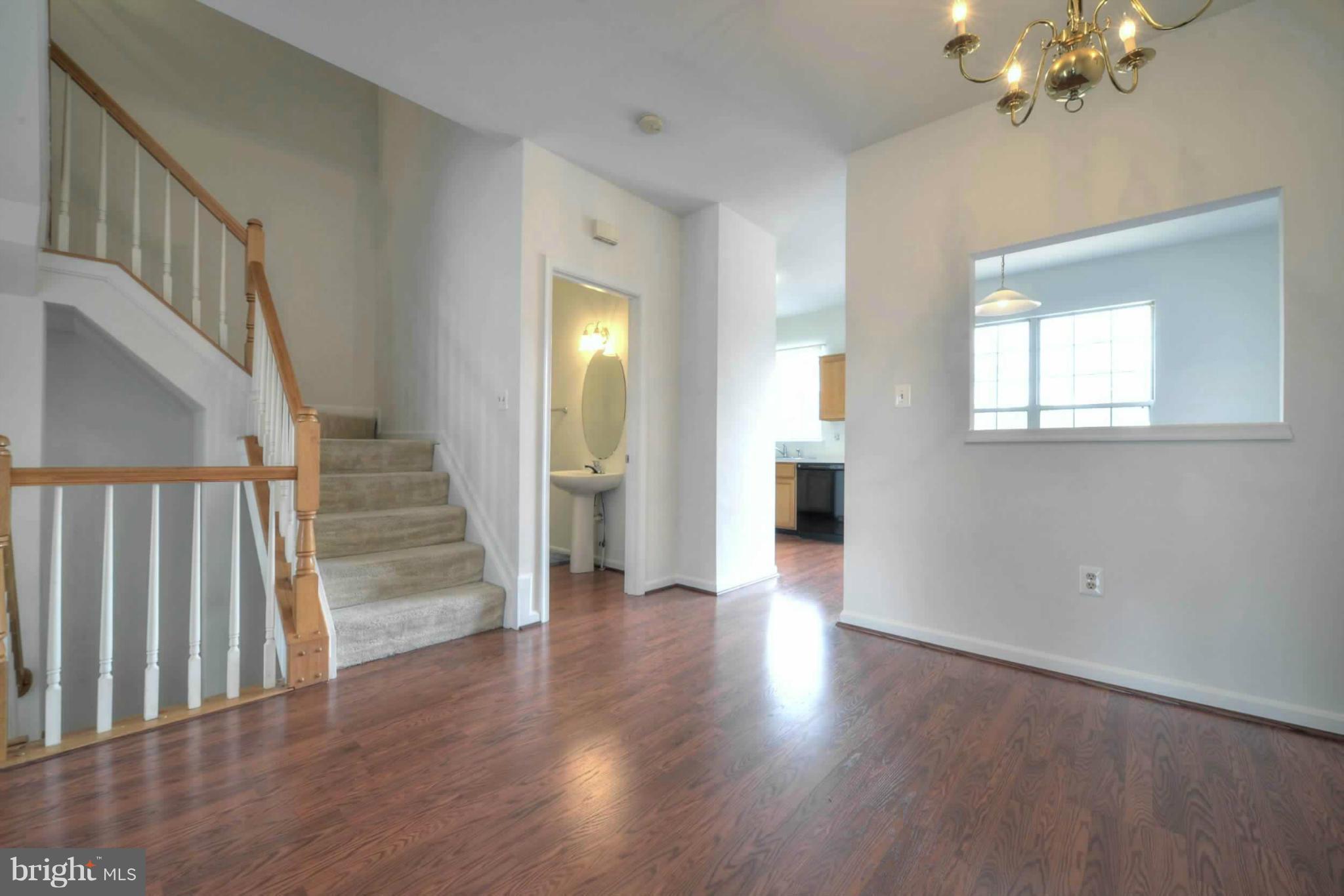 CENTRE RIDGE LAND BAY - Residential