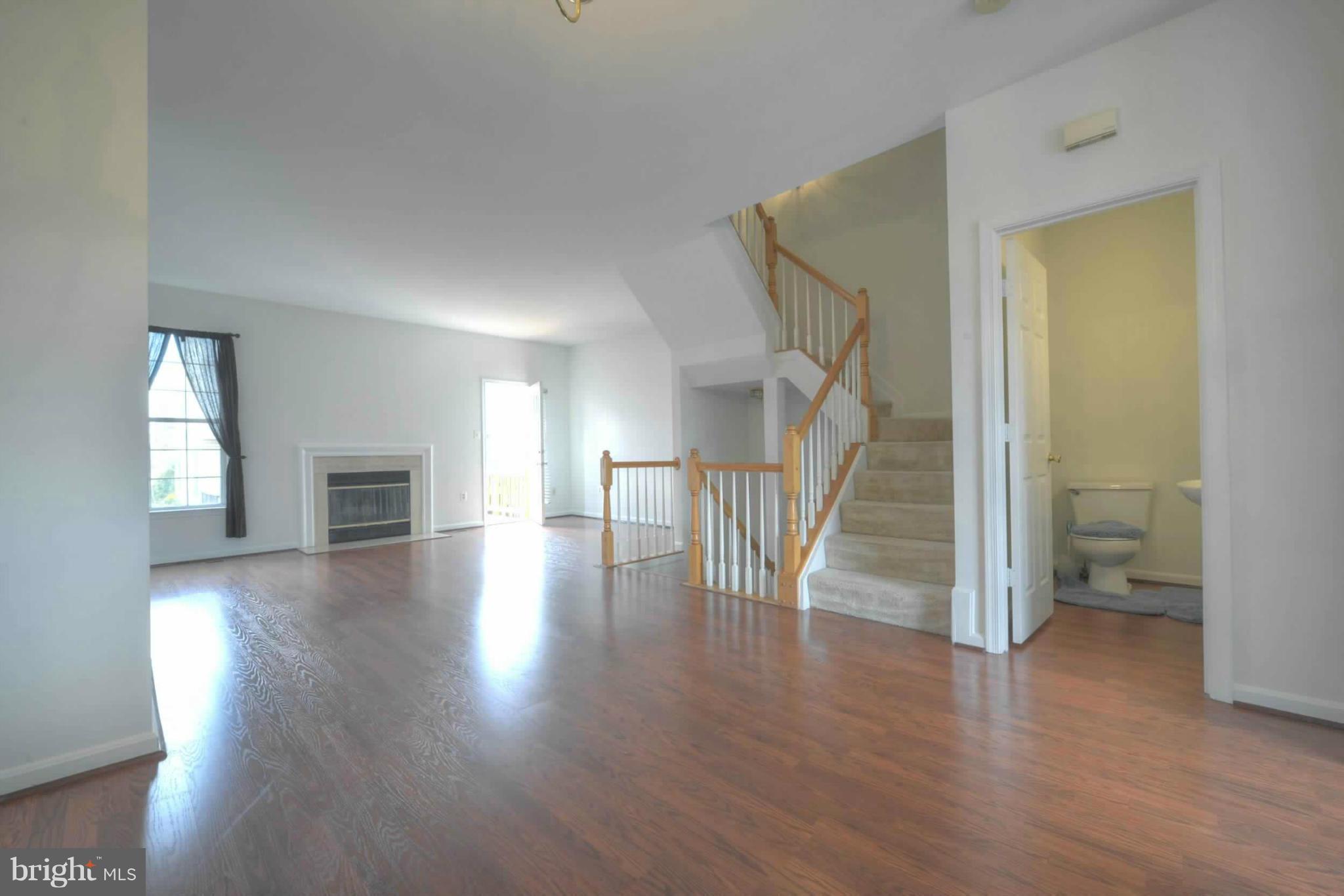 CENTRE RIDGE LAND BAY - Residential