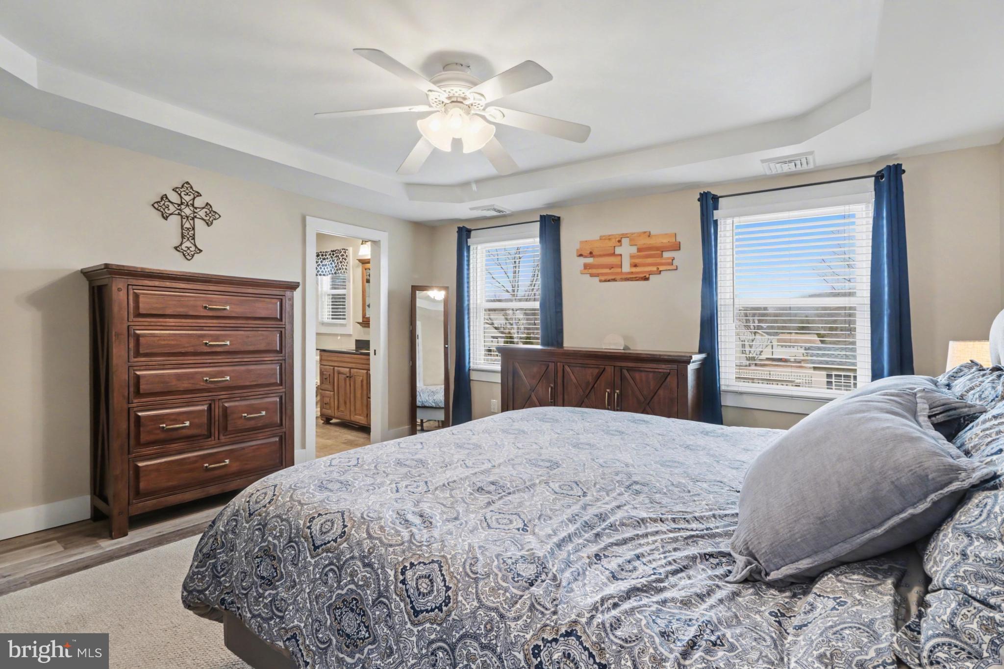 THE MEADOWS - Residential