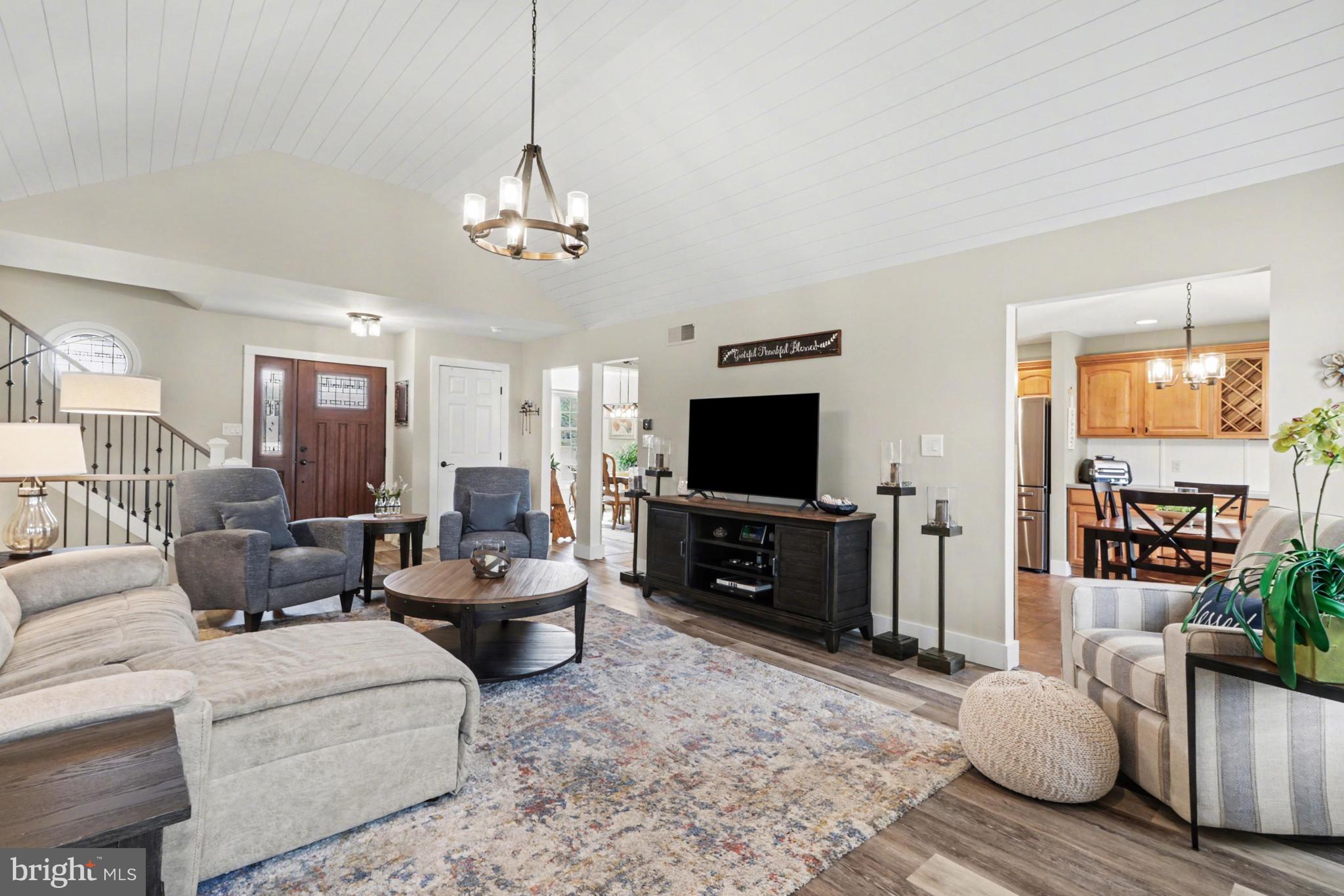 THE MEADOWS - Residential