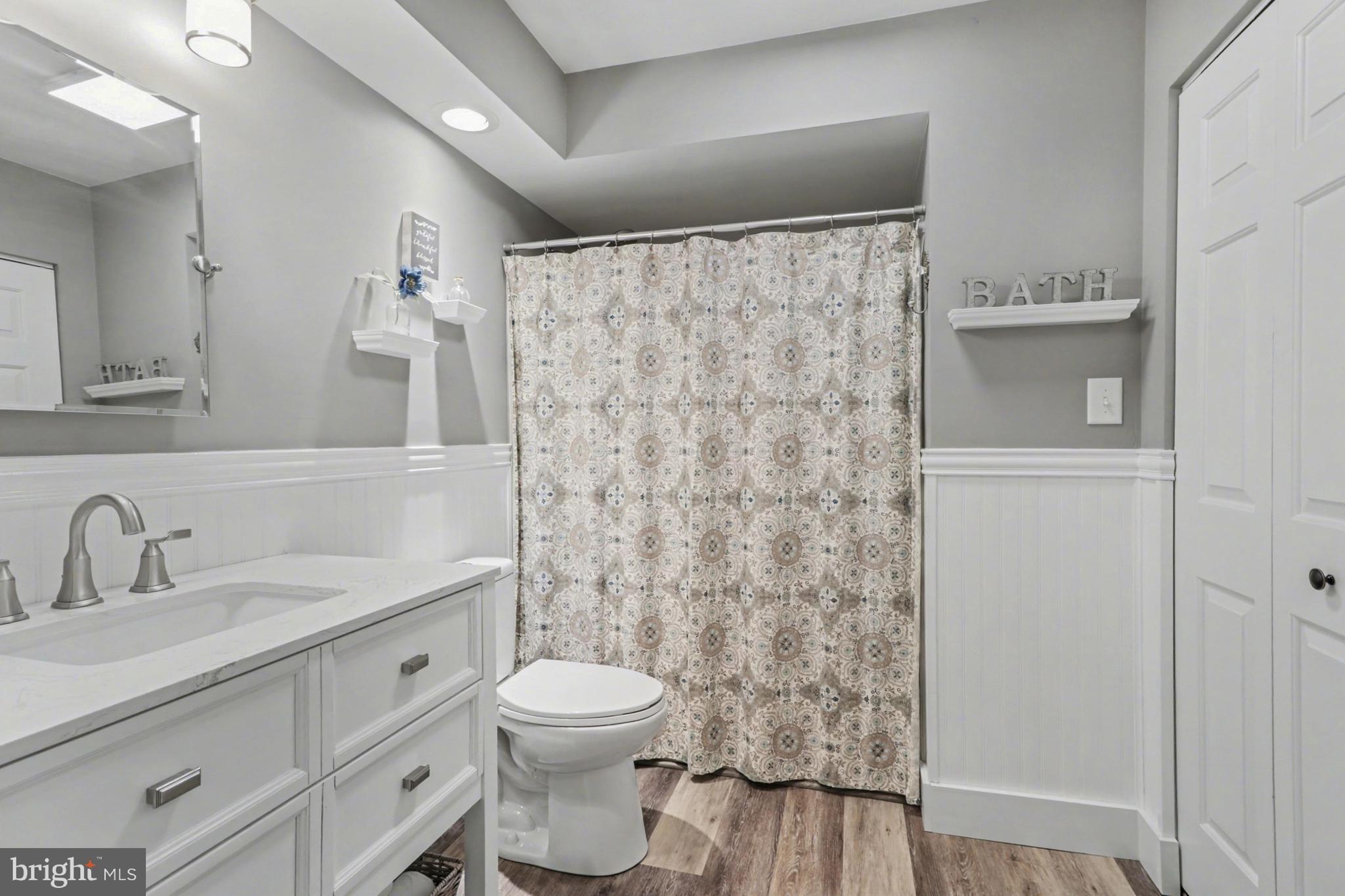 THE MEADOWS - Residential