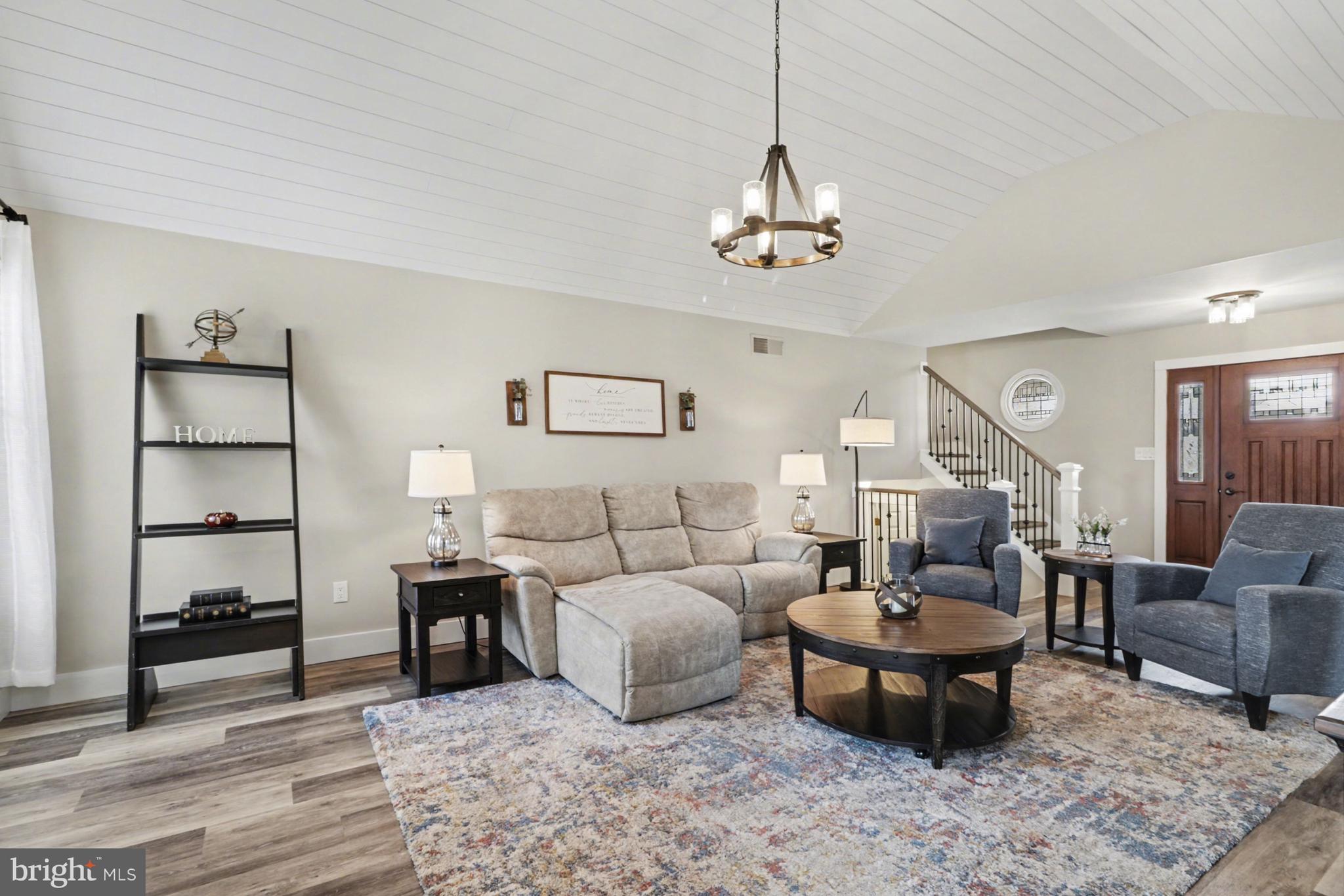 THE MEADOWS - Residential