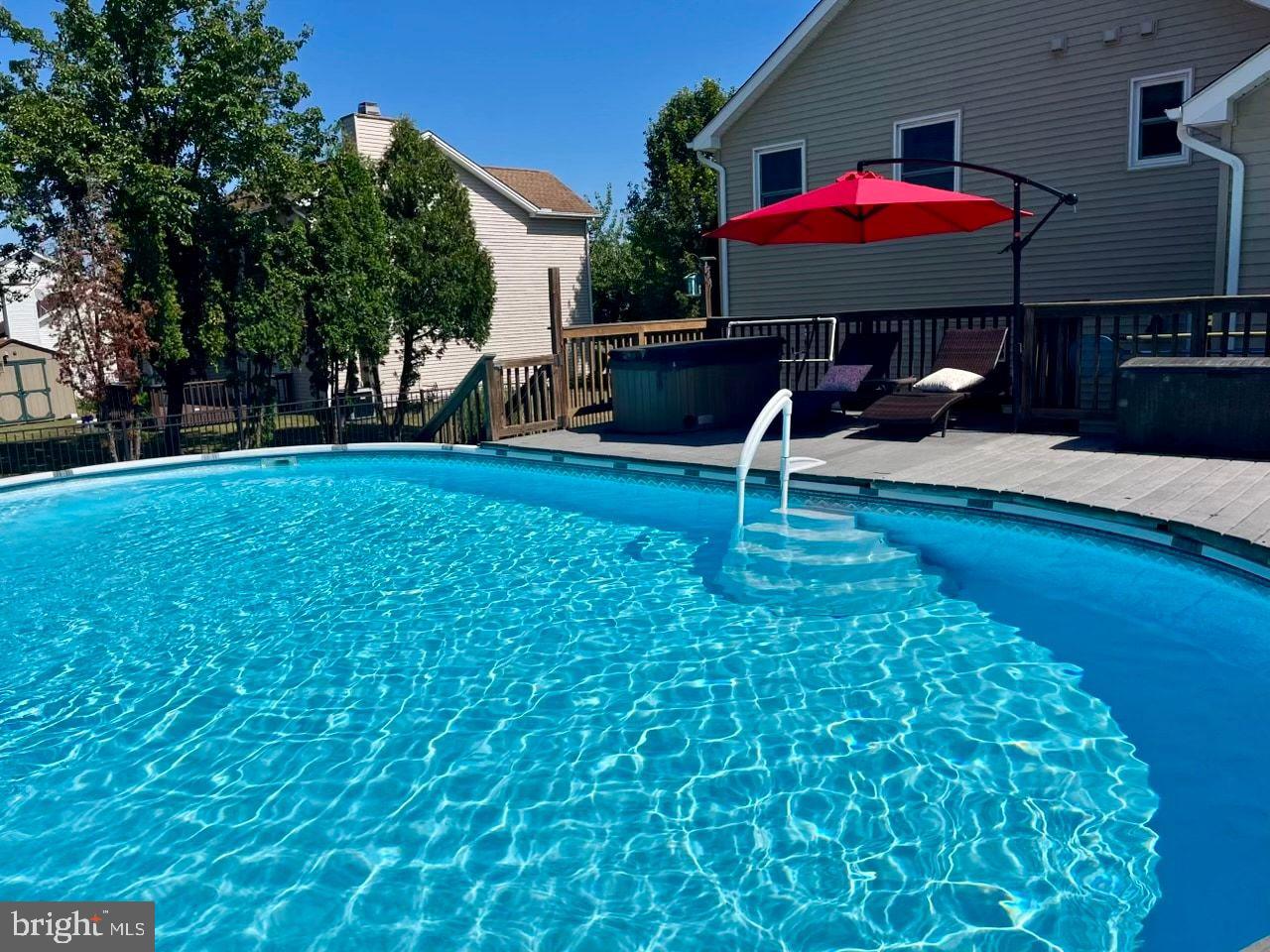 THE MEADOWS - Residential