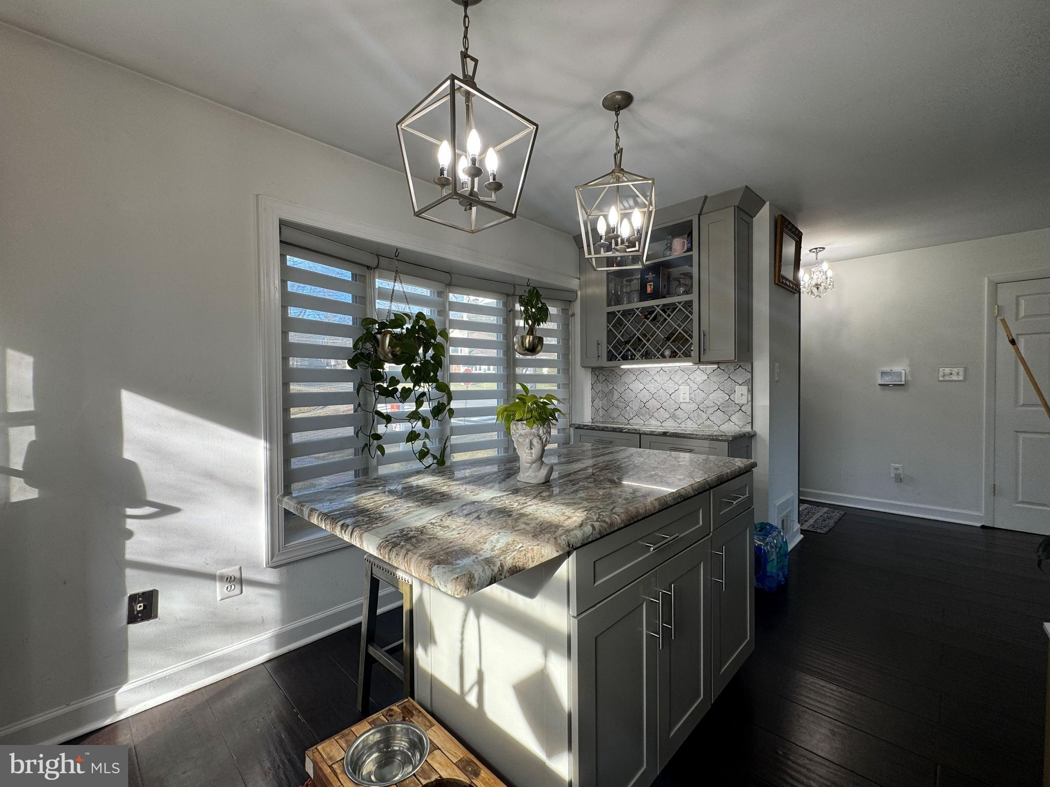 VIENNA WOODS - Residential