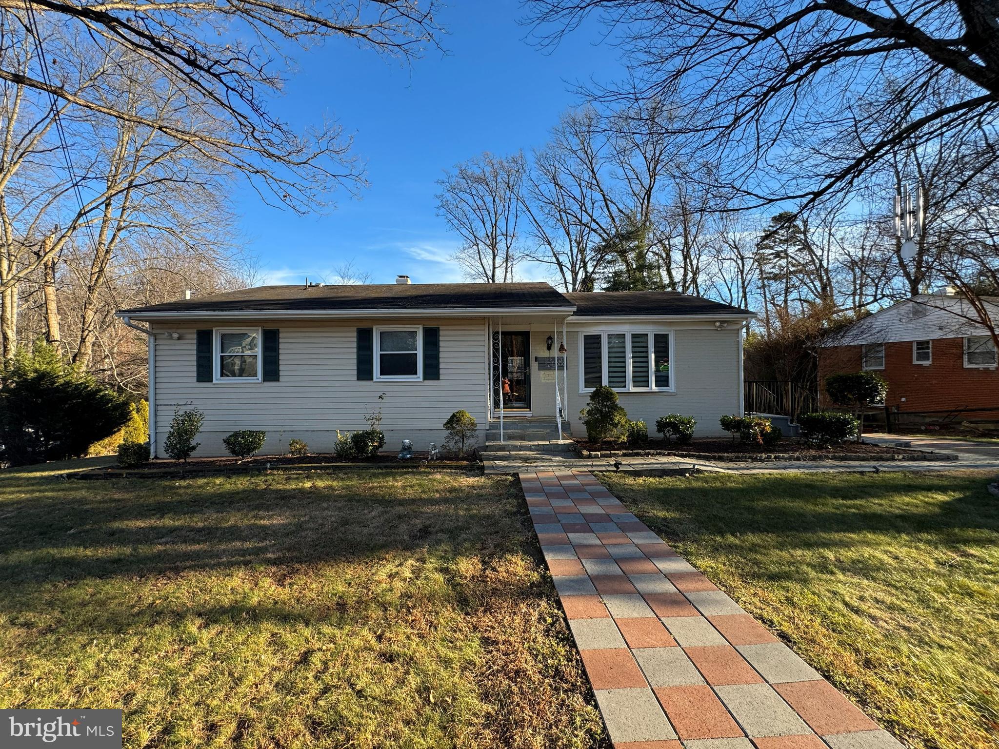 VIENNA WOODS - Residential