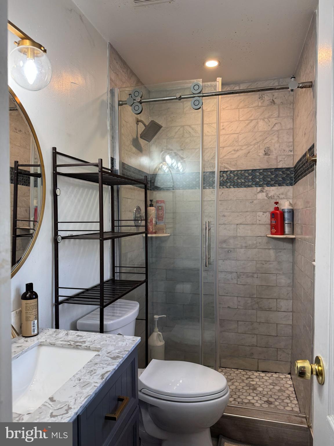 VIENNA WOODS - Residential