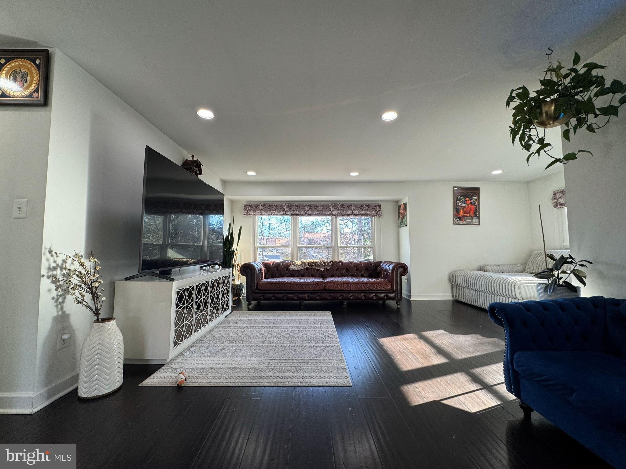 VIENNA WOODS - Residential