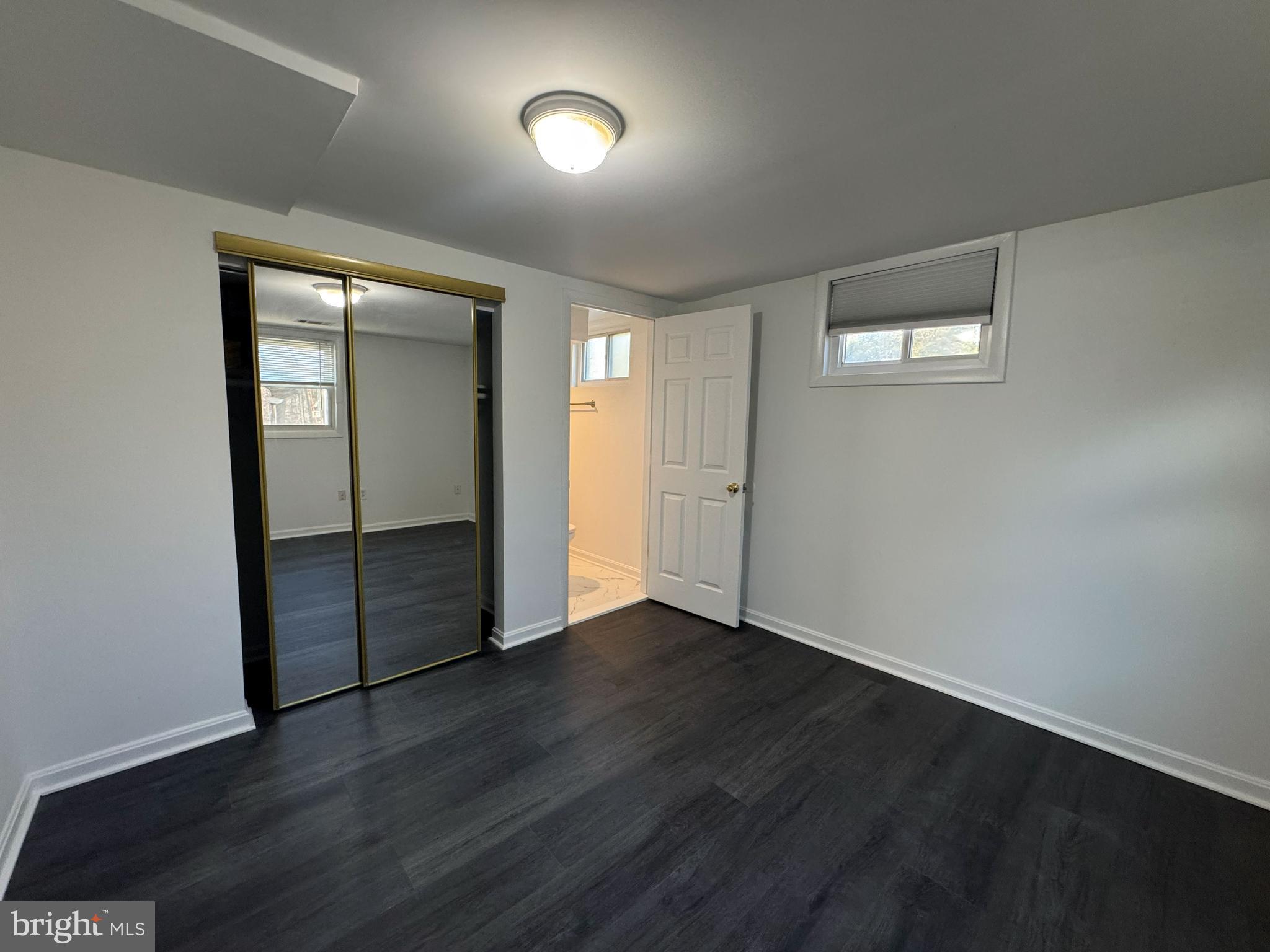 VIENNA WOODS - Residential