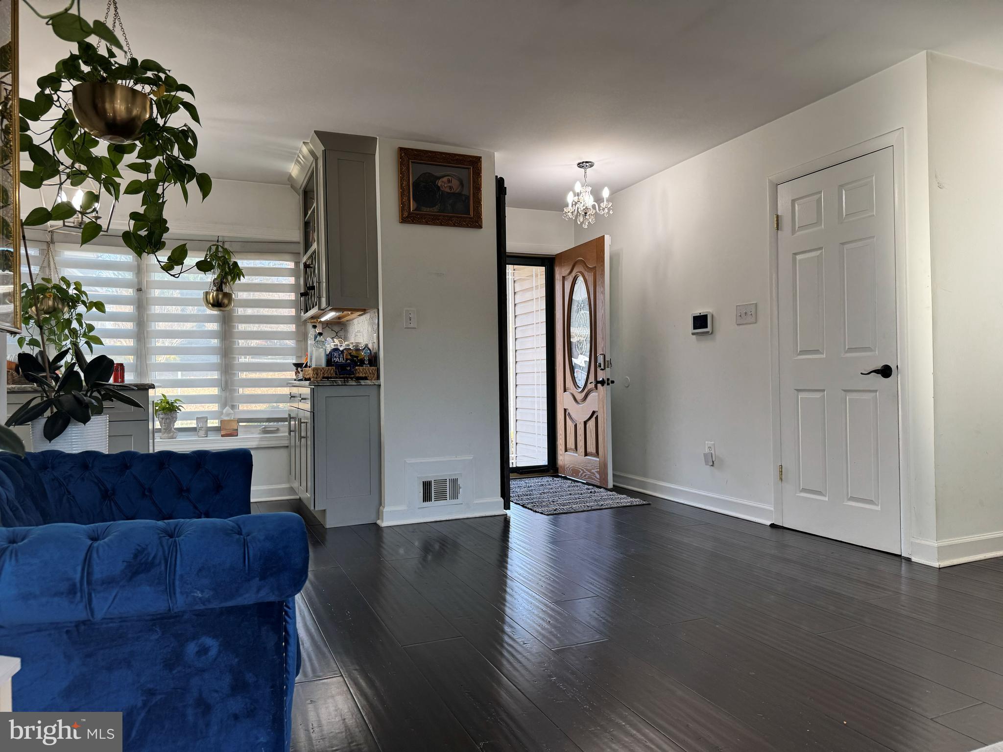 VIENNA WOODS - Residential