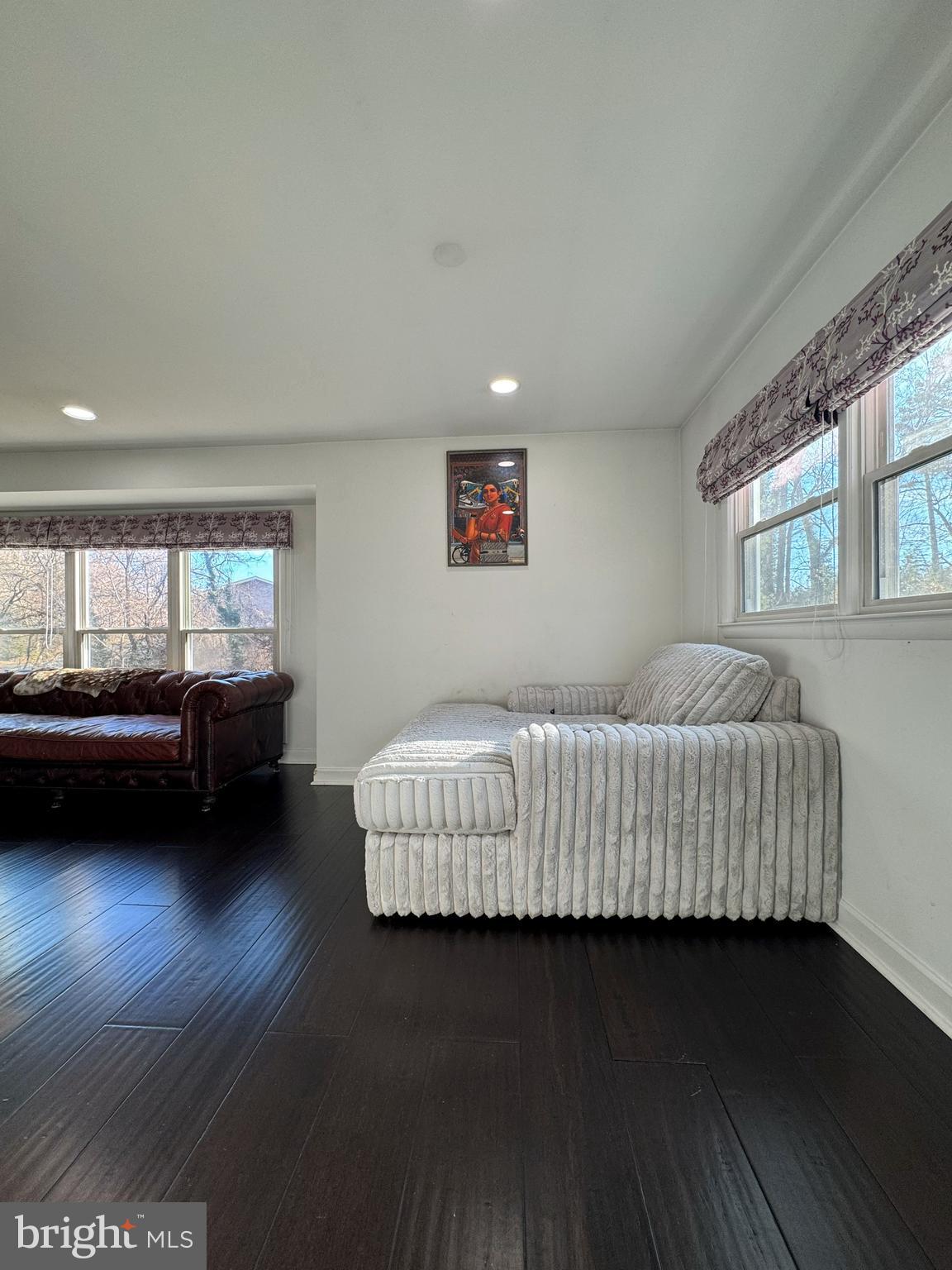 VIENNA WOODS - Residential