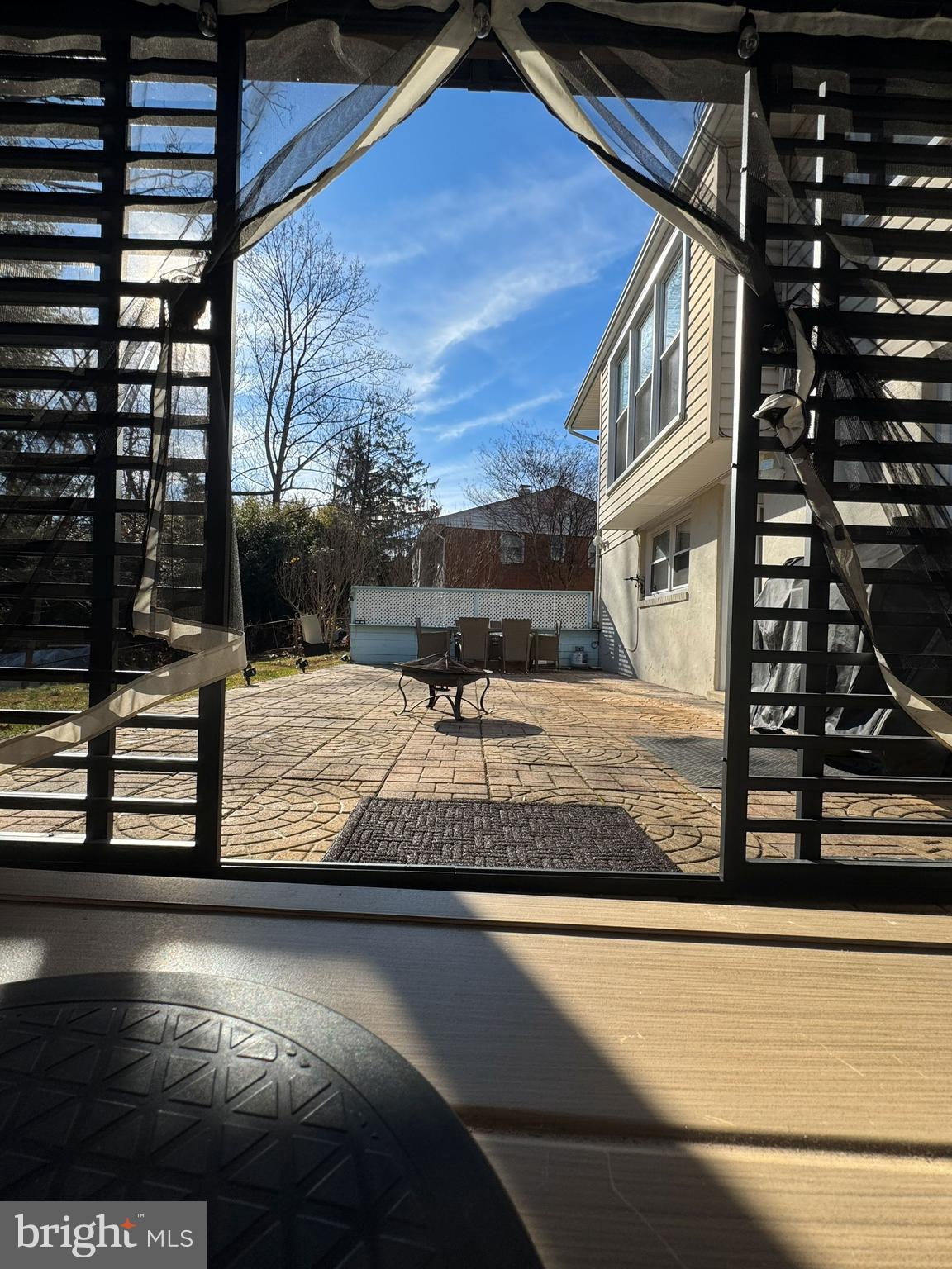 VIENNA WOODS - Residential